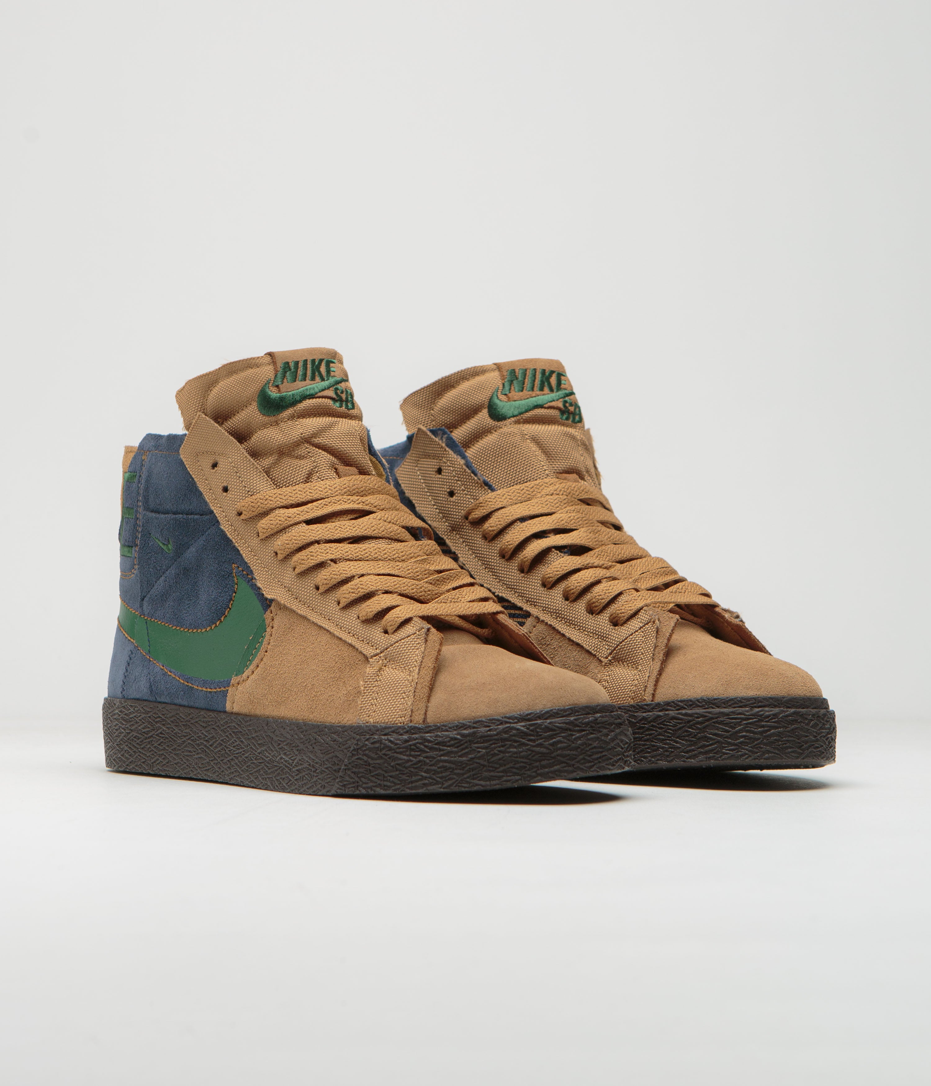 Nike SB Blazer Mid Premium Shoes - Legend Dark Brown / Fir - Obsidian