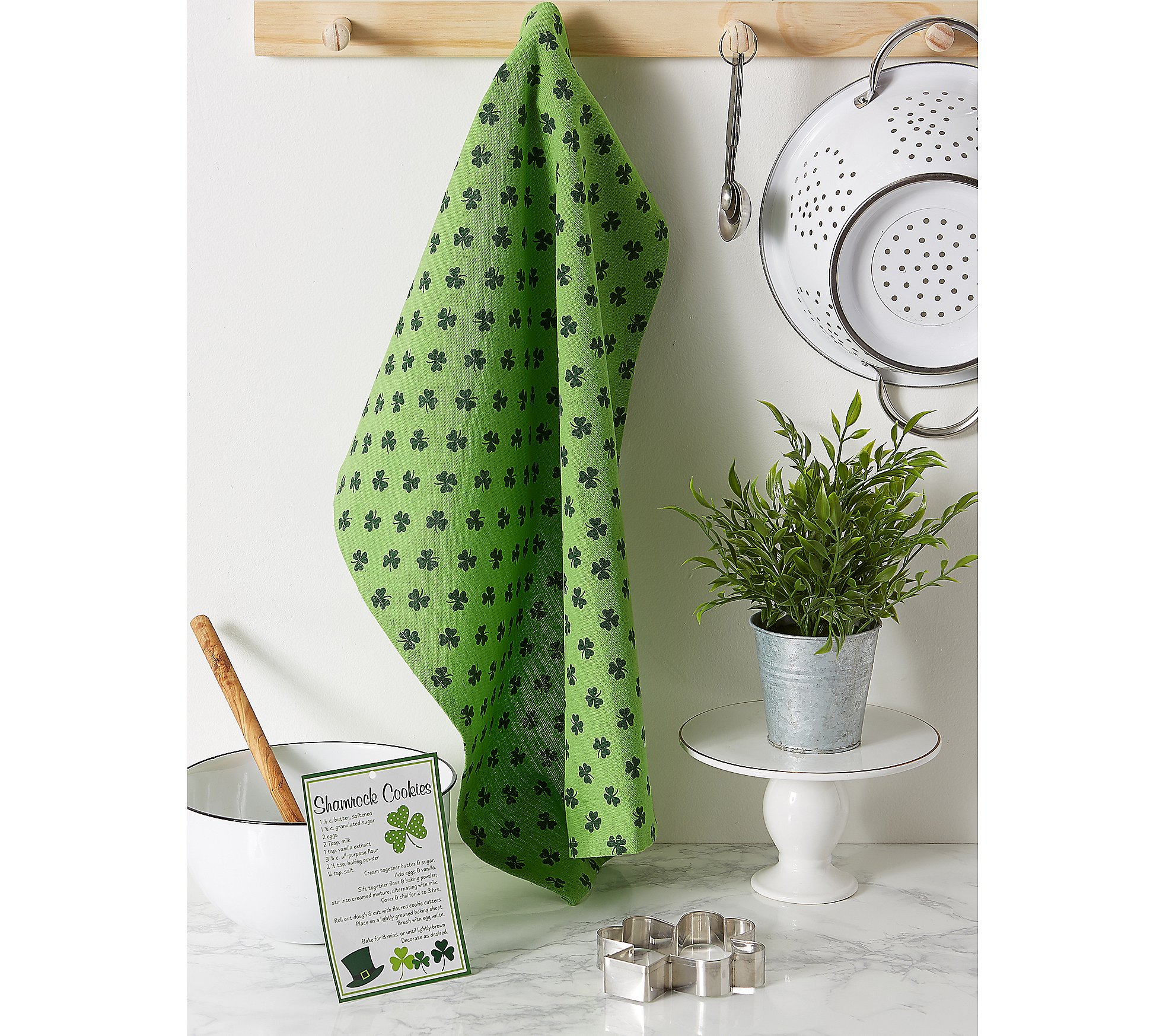 Design Imports Shamrock Kitchen Towel Cookie Cutter Gift Set