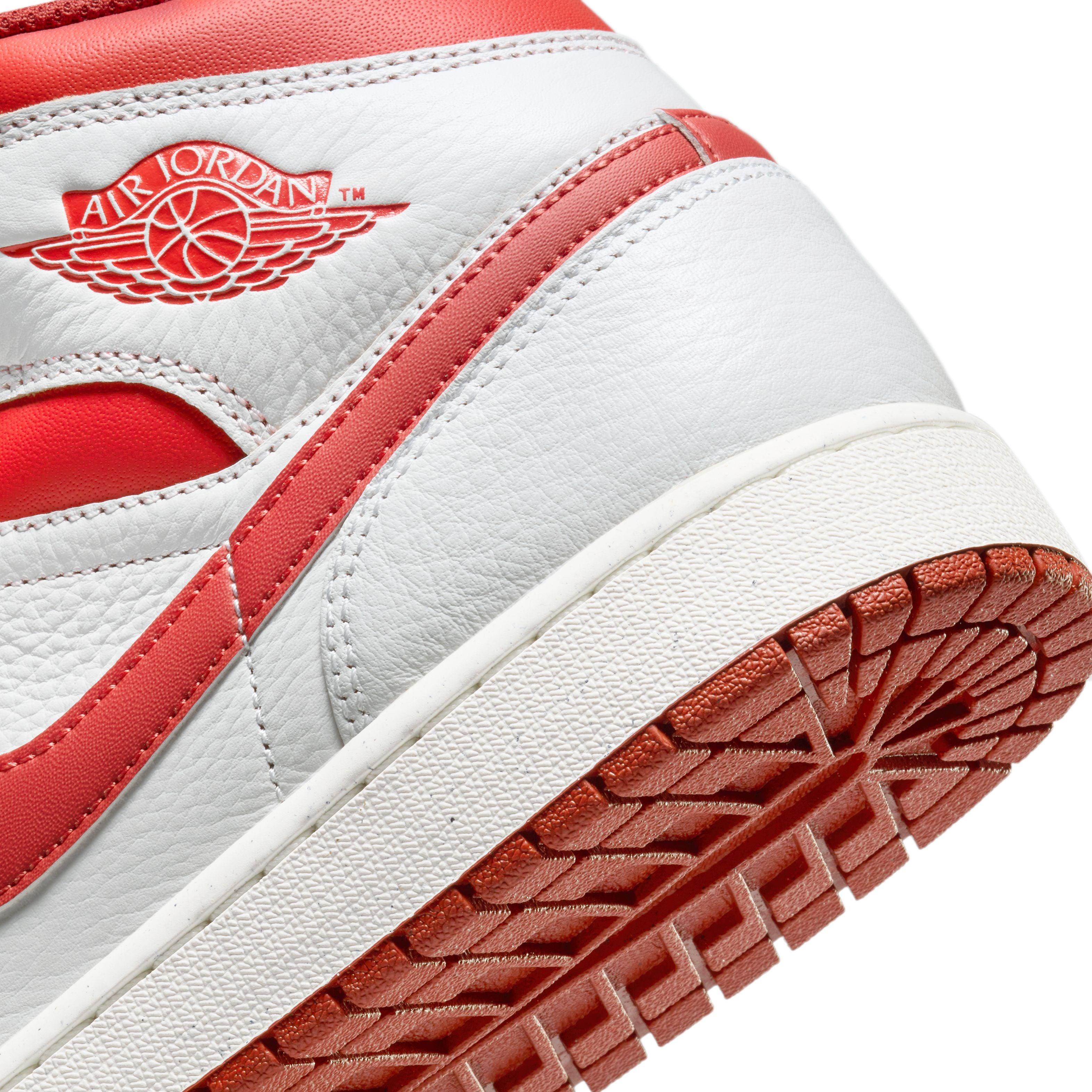 Air Jordan 1 Mid SE 'Dune Red'