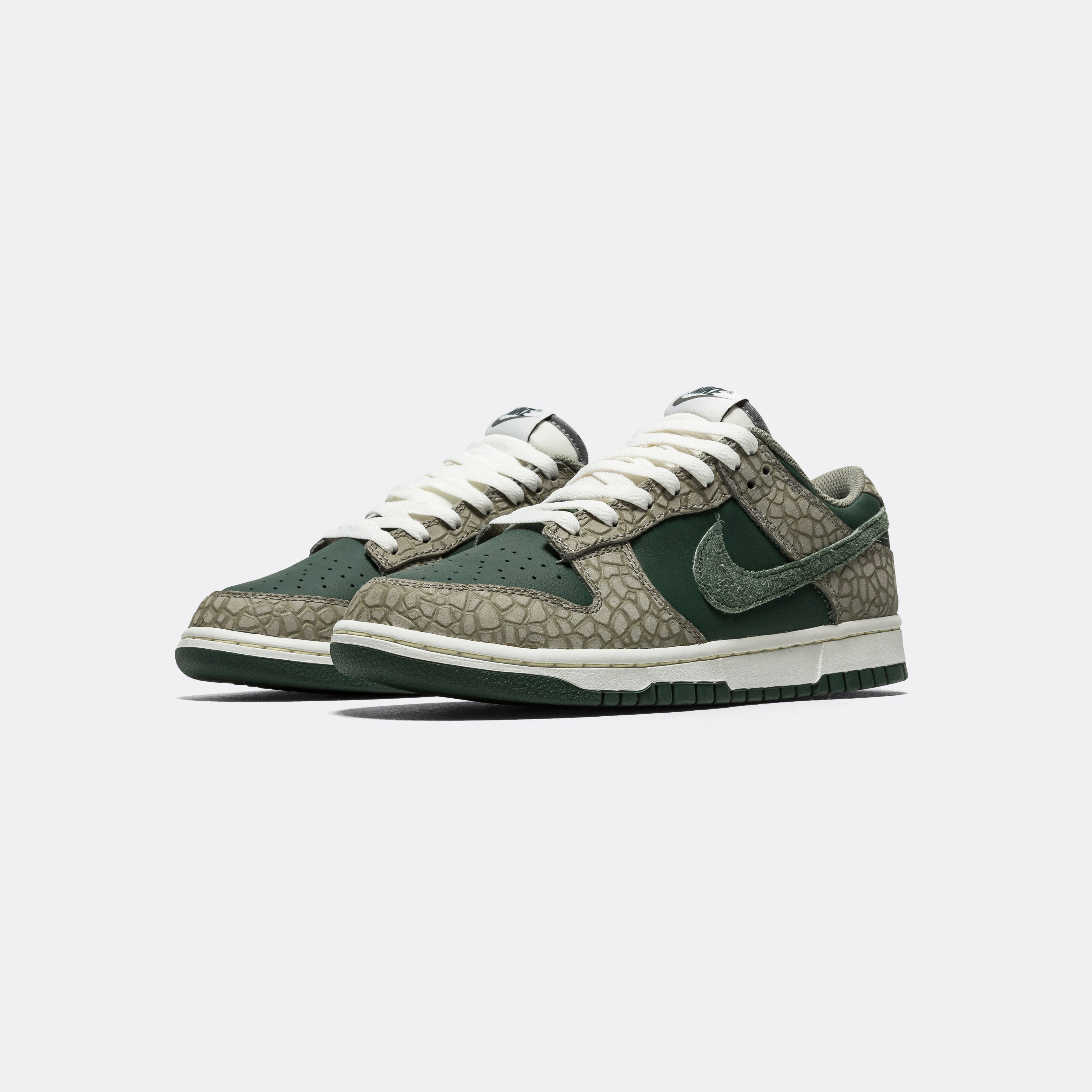 Dunk Low Retro PRM - Dark Stucco/Vintage Green-Summit White