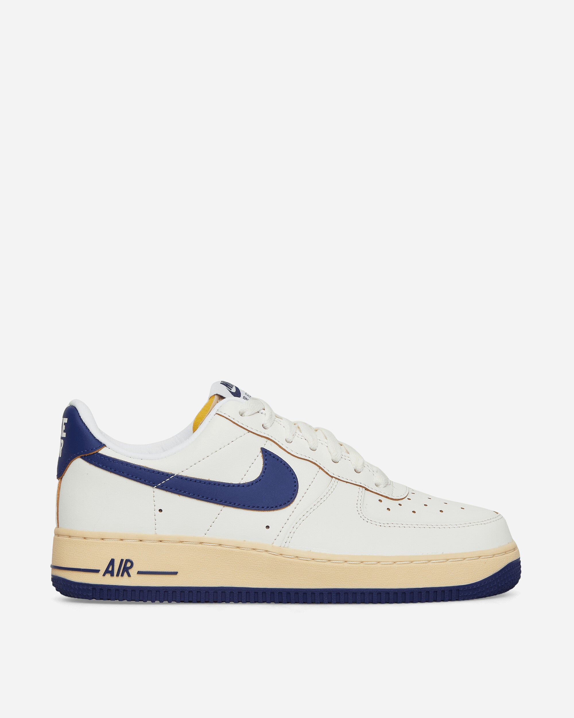 WMNS Air Force 1 '07 Sneakers Sail