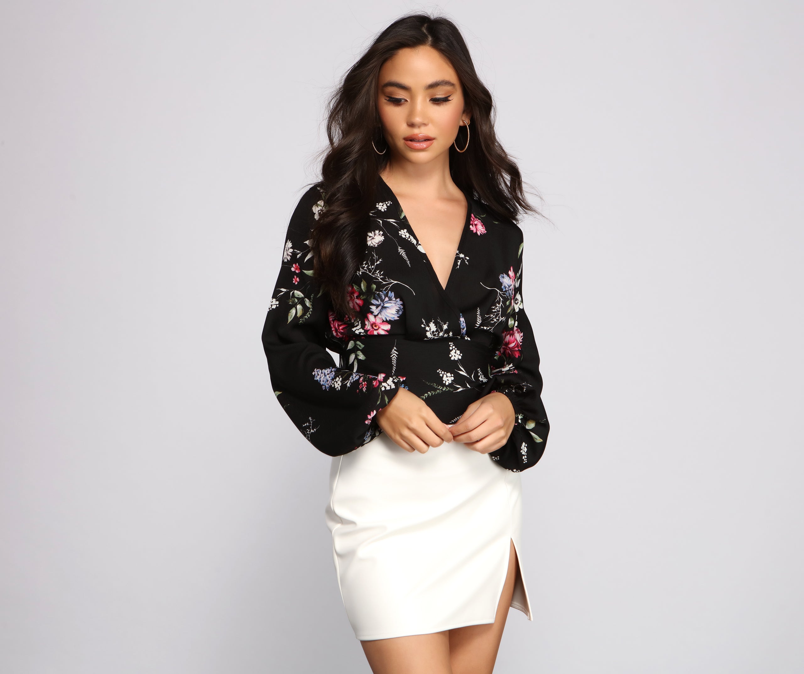 Chic Floral Moment Cropped Blouse