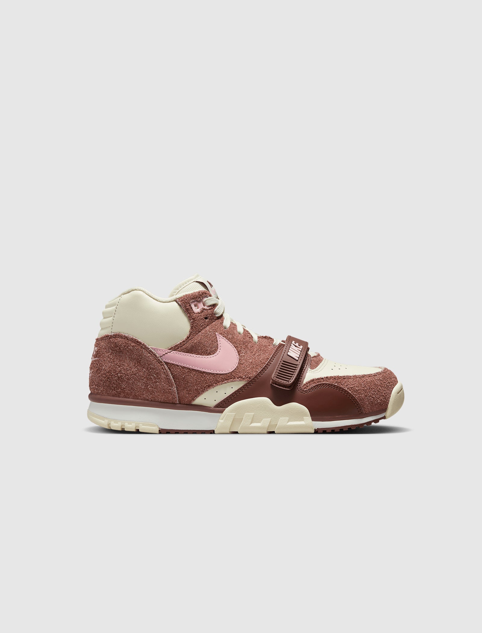 AIR TRAINER 1 