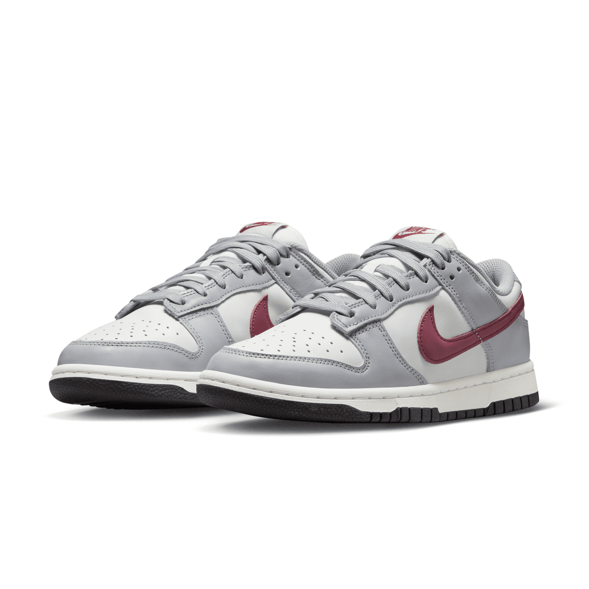 Wmns Dunk Low 'Grey Team Red'