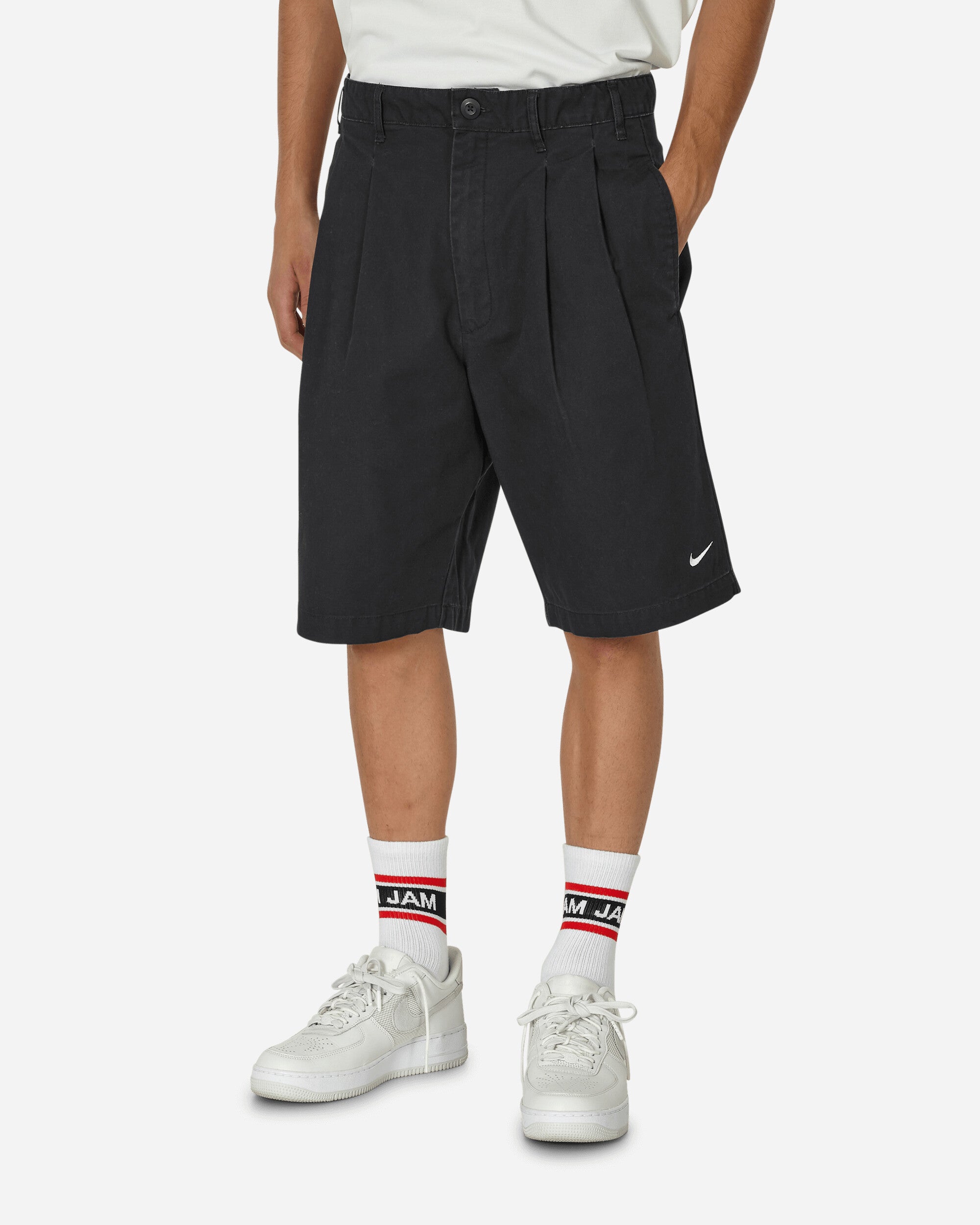 Pleated Chino Shorts Black