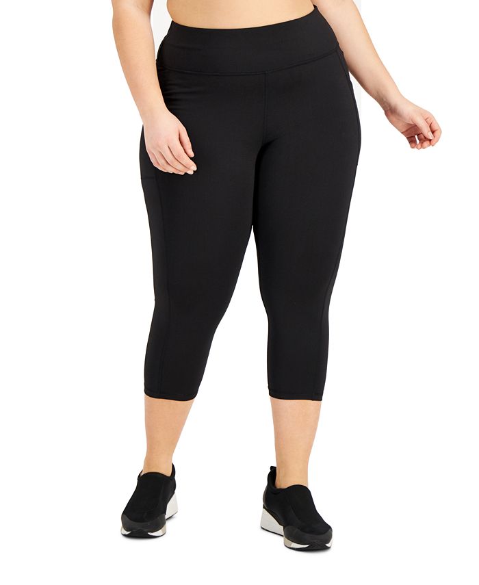 Plus Size Cropped Leggings