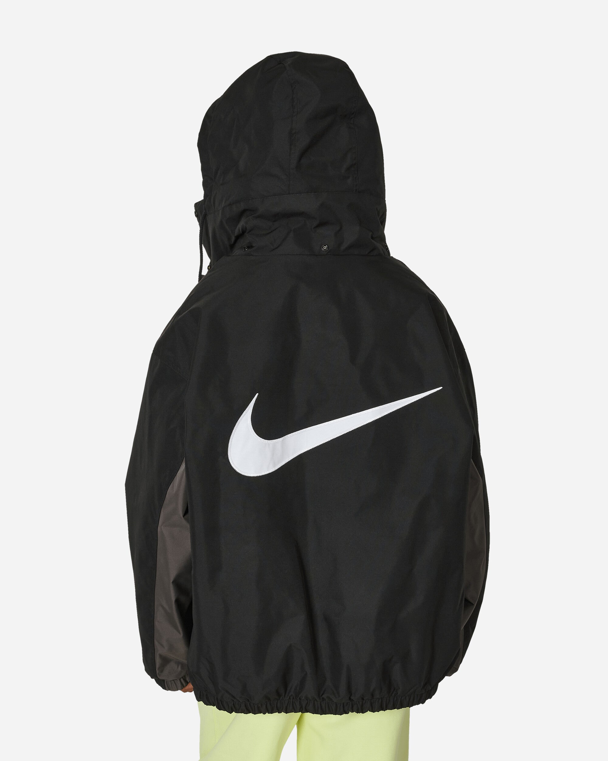 Solo Swoosh Puffer Jacket Black / White