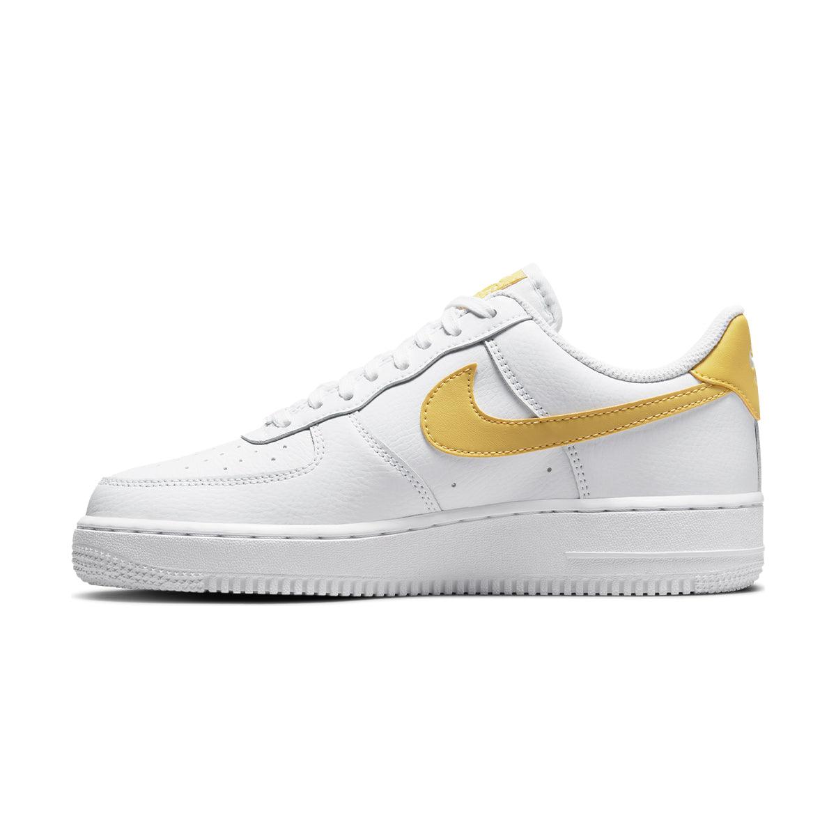 Wmns Air Force 1 '07 'White Saturn Gold'