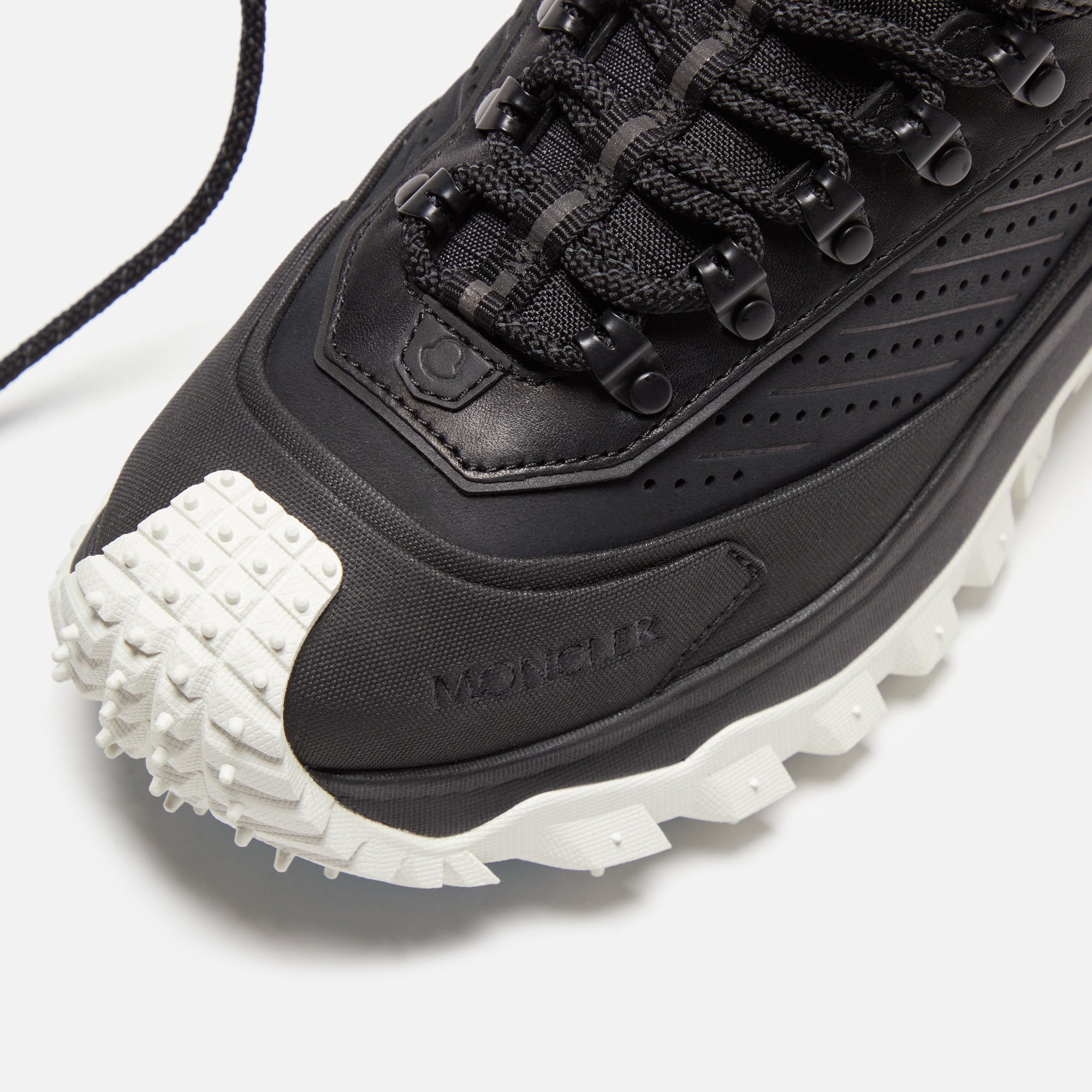 Moncler Trailgrip GTX Low Top Sneakers - Black