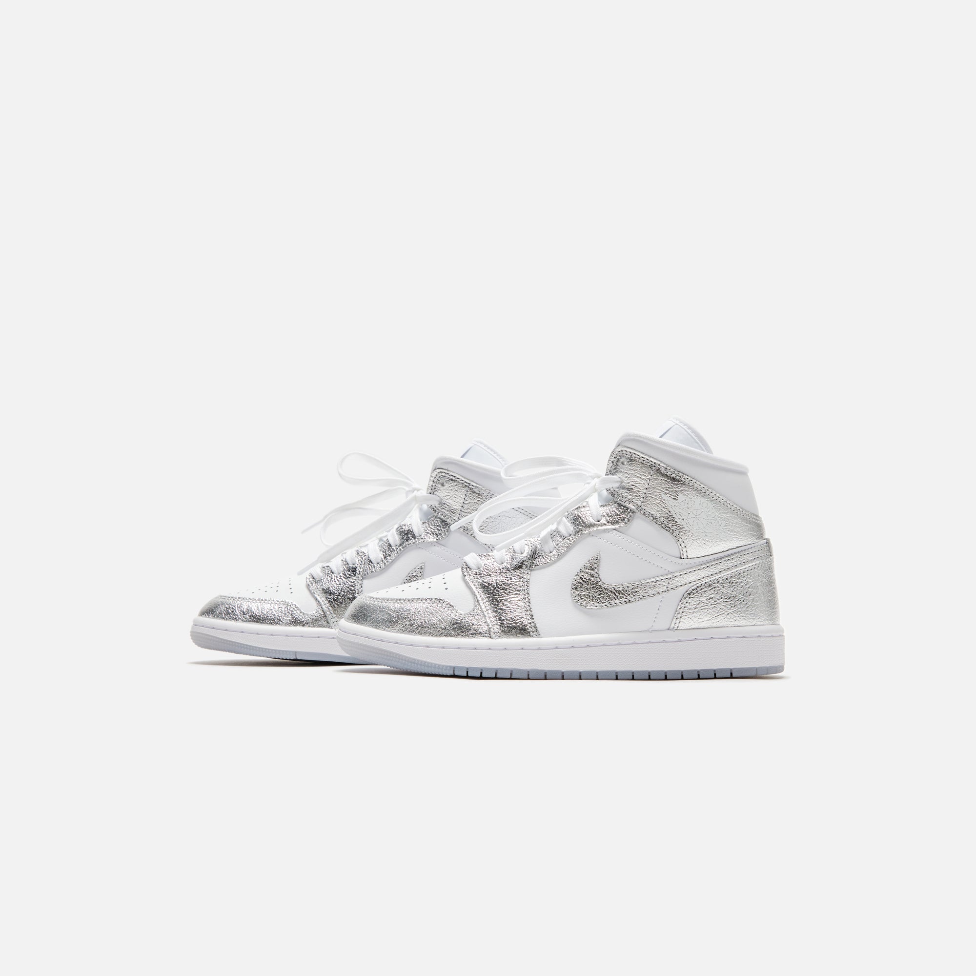 Nike WMNS Air Jordan 1 Mid SE - White / Metallic Silver