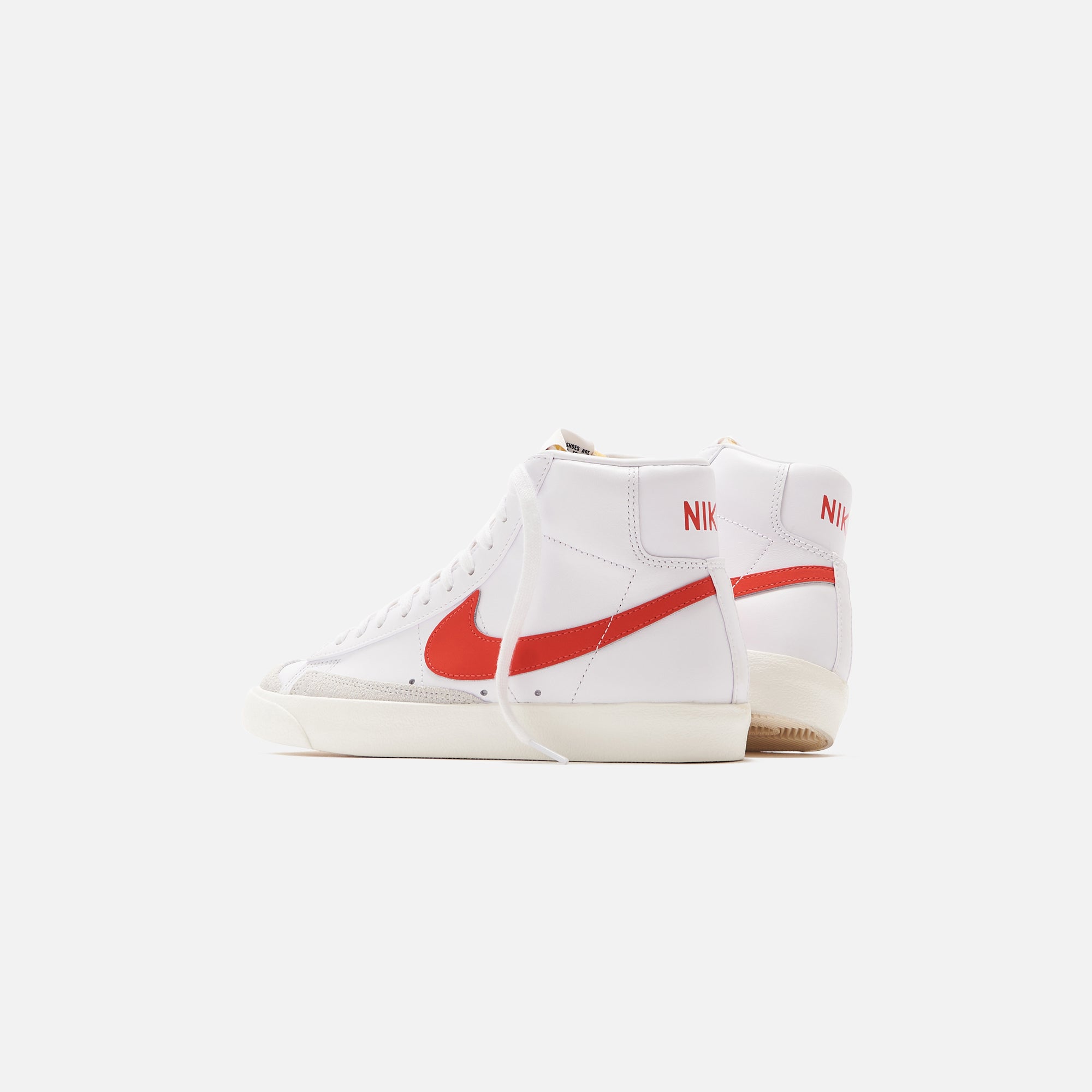 Nike WMNS Blazer Mid '77 - White / Habanero Red / Sail