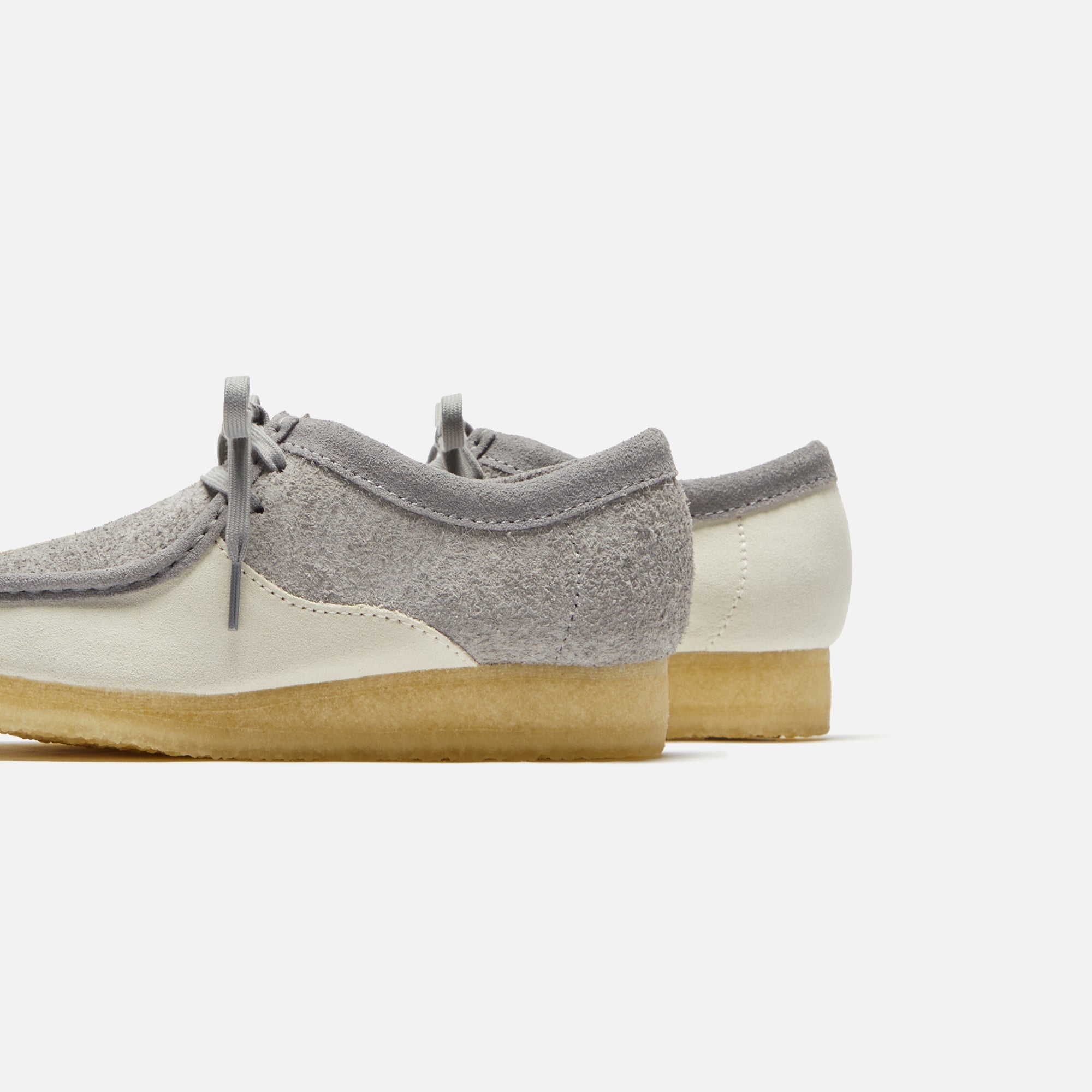 Clarks Wallabee - Grey / Off White