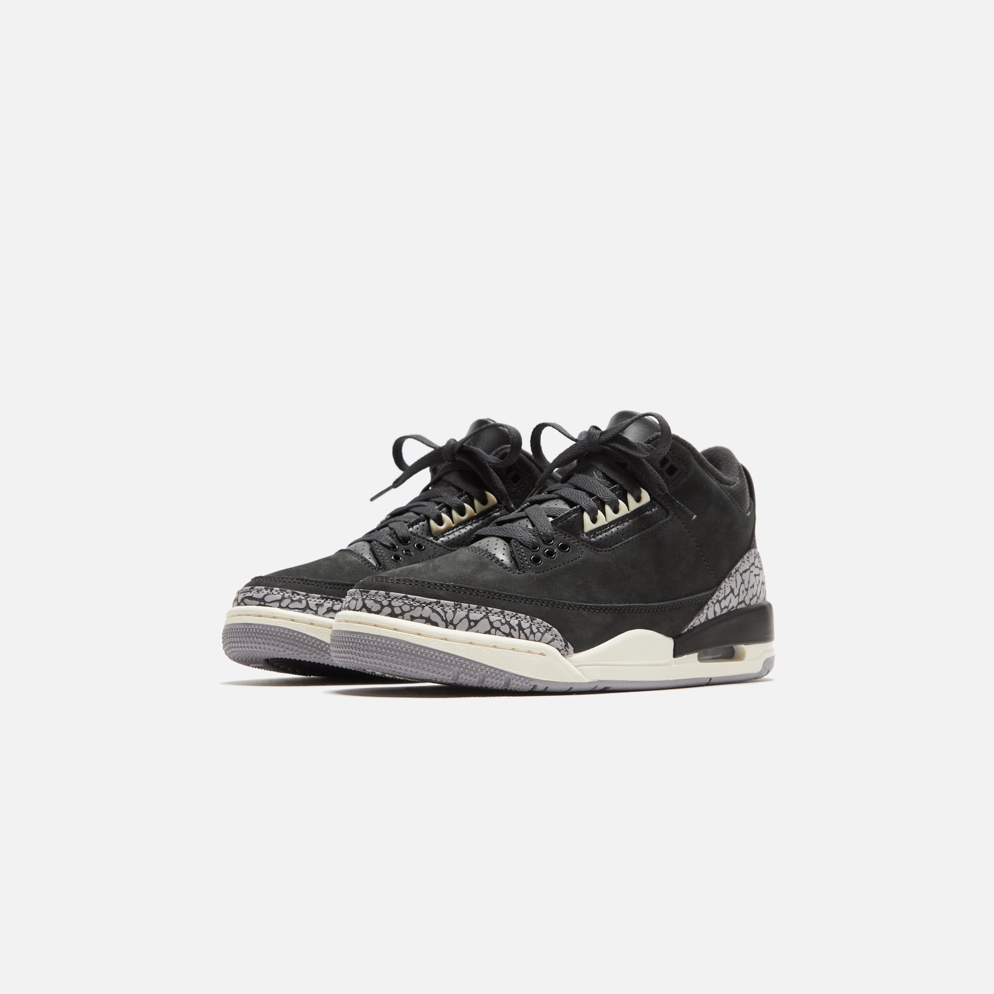 Nike WMNS Air Jordan 3 Retro - Off Noir / Black / Coconut Milk