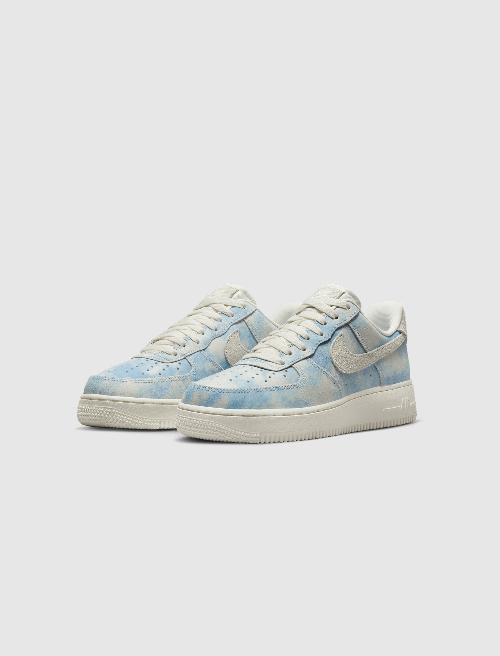 WOMEN'S AIR FORCE 1 '07 SE 