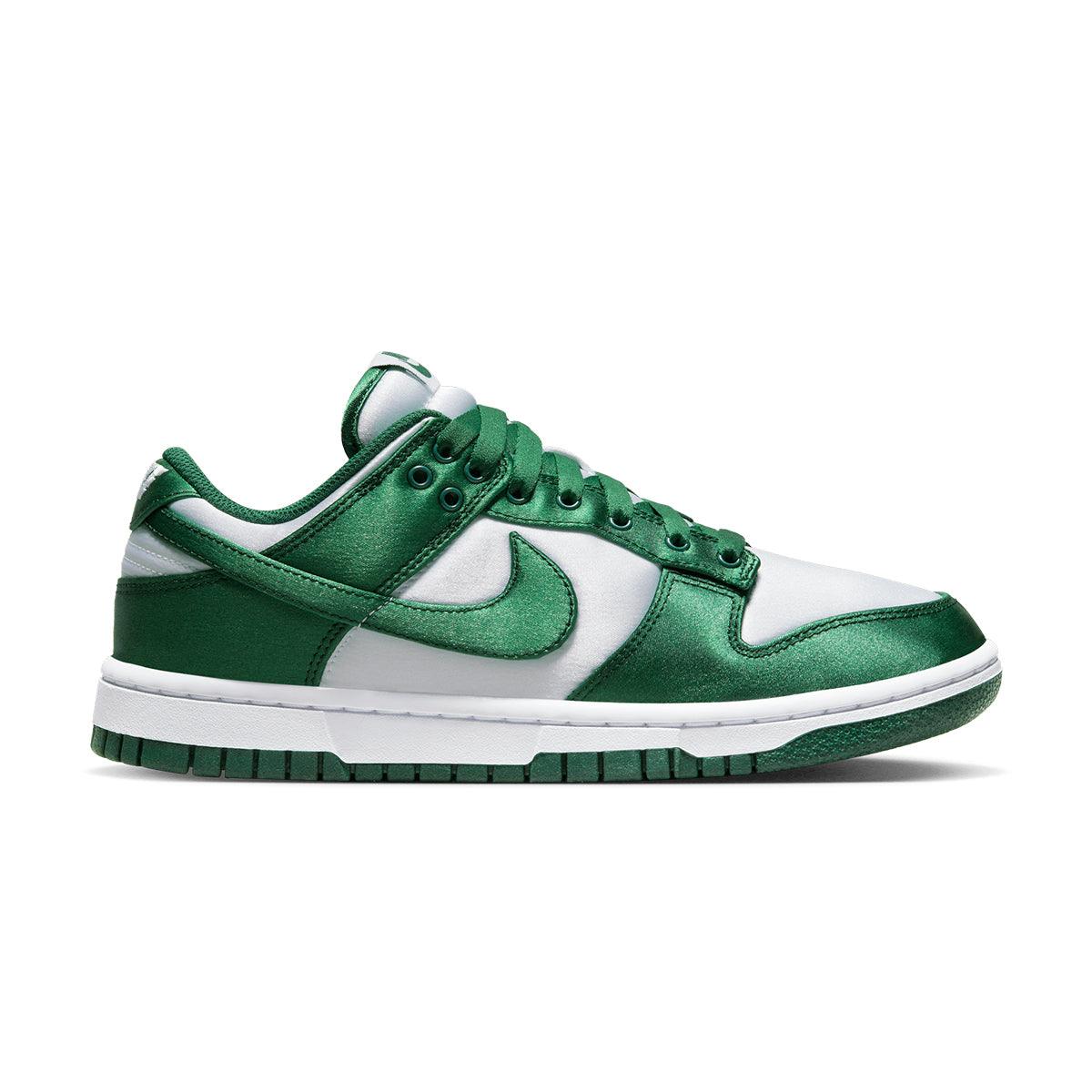 Wmns Dunk Low Essential 'Satin Green'