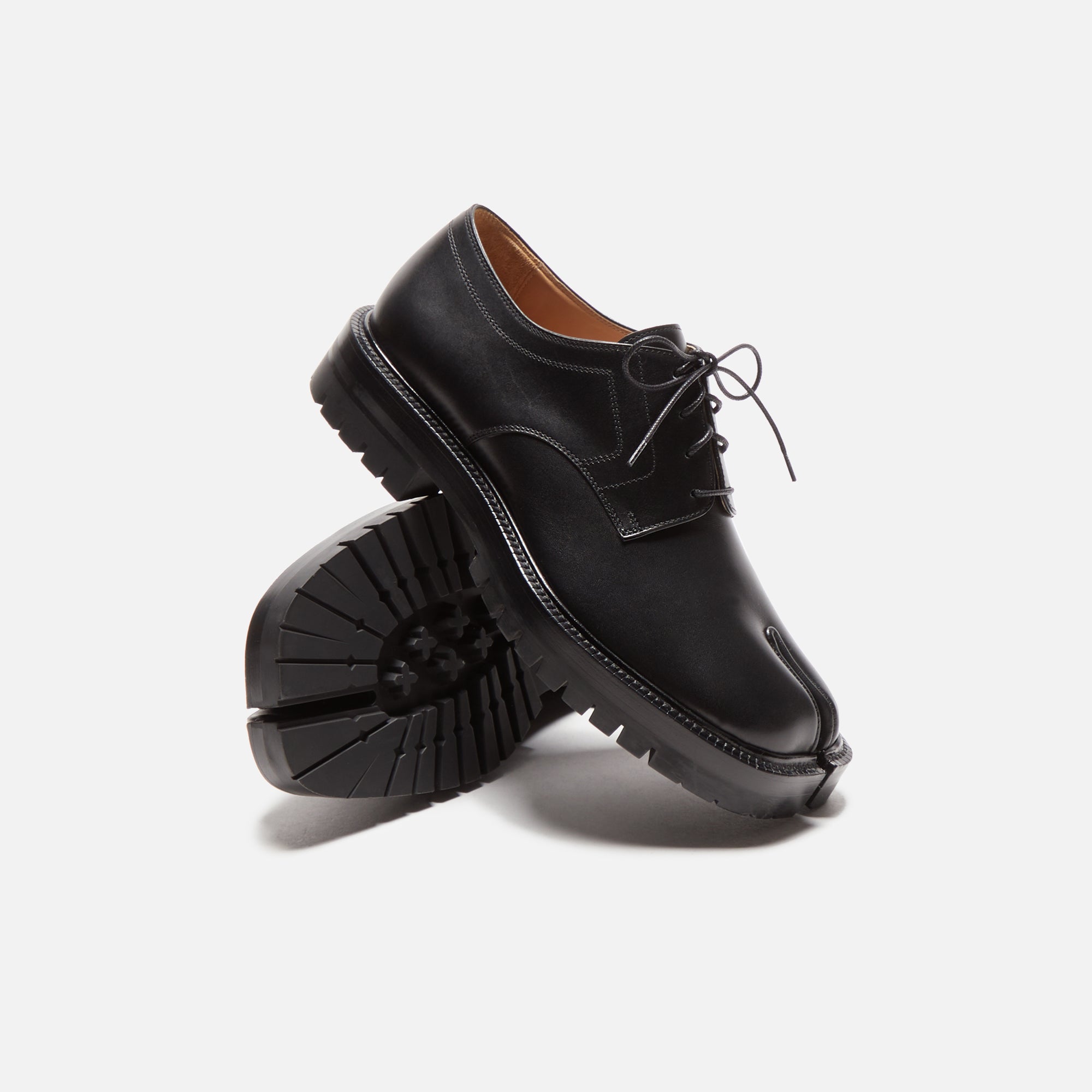 Margiela Tabi County Lace-Up - Black