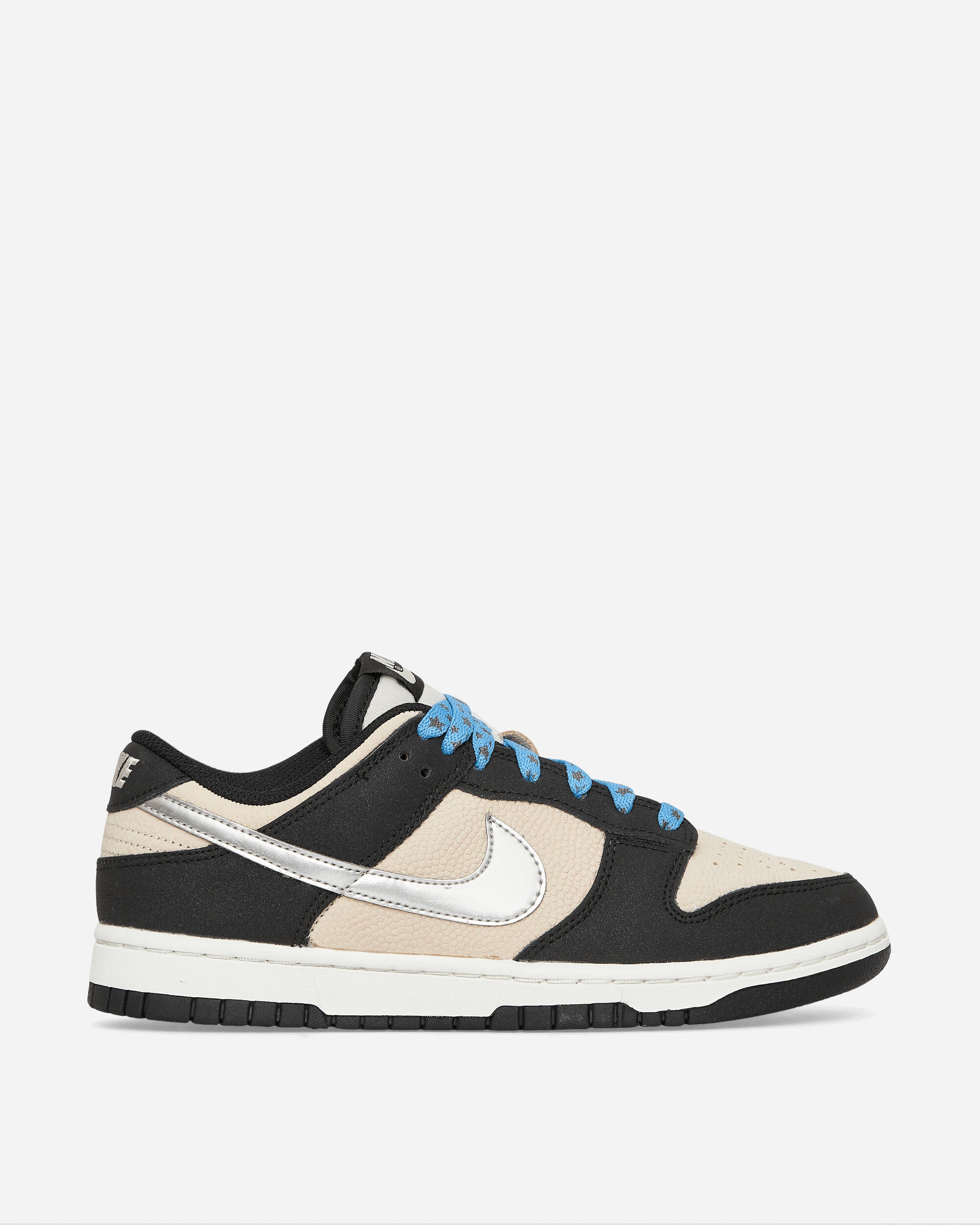 WMNS Dunk Low Sneakers Light Orewood Brown