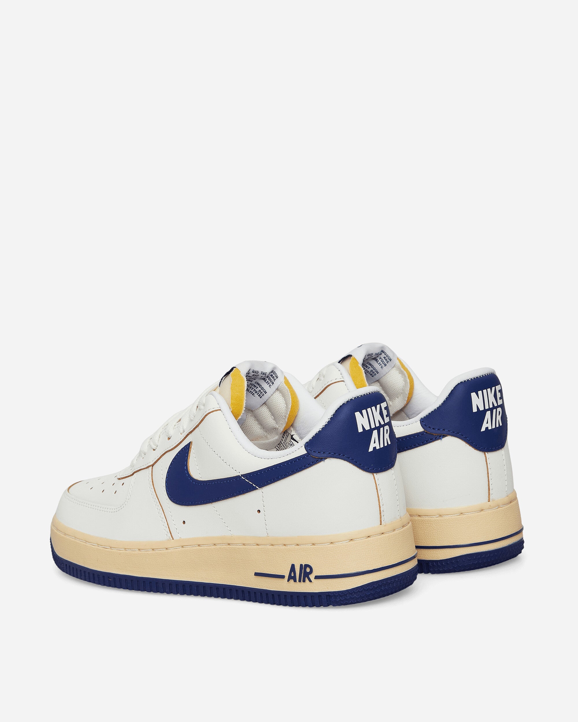 WMNS Air Force 1 '07 Sneakers Sail