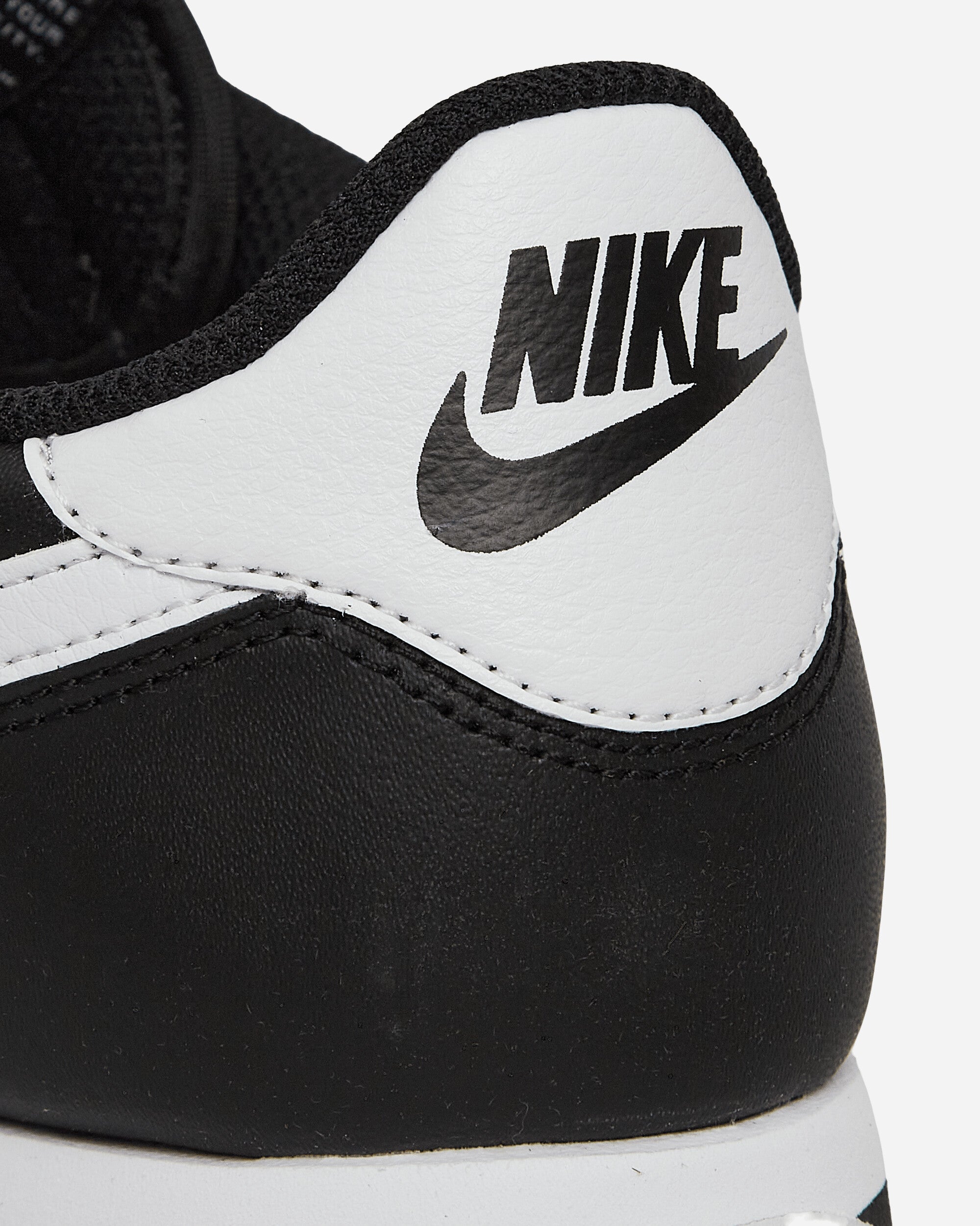 Cortez Sneakers Black / White