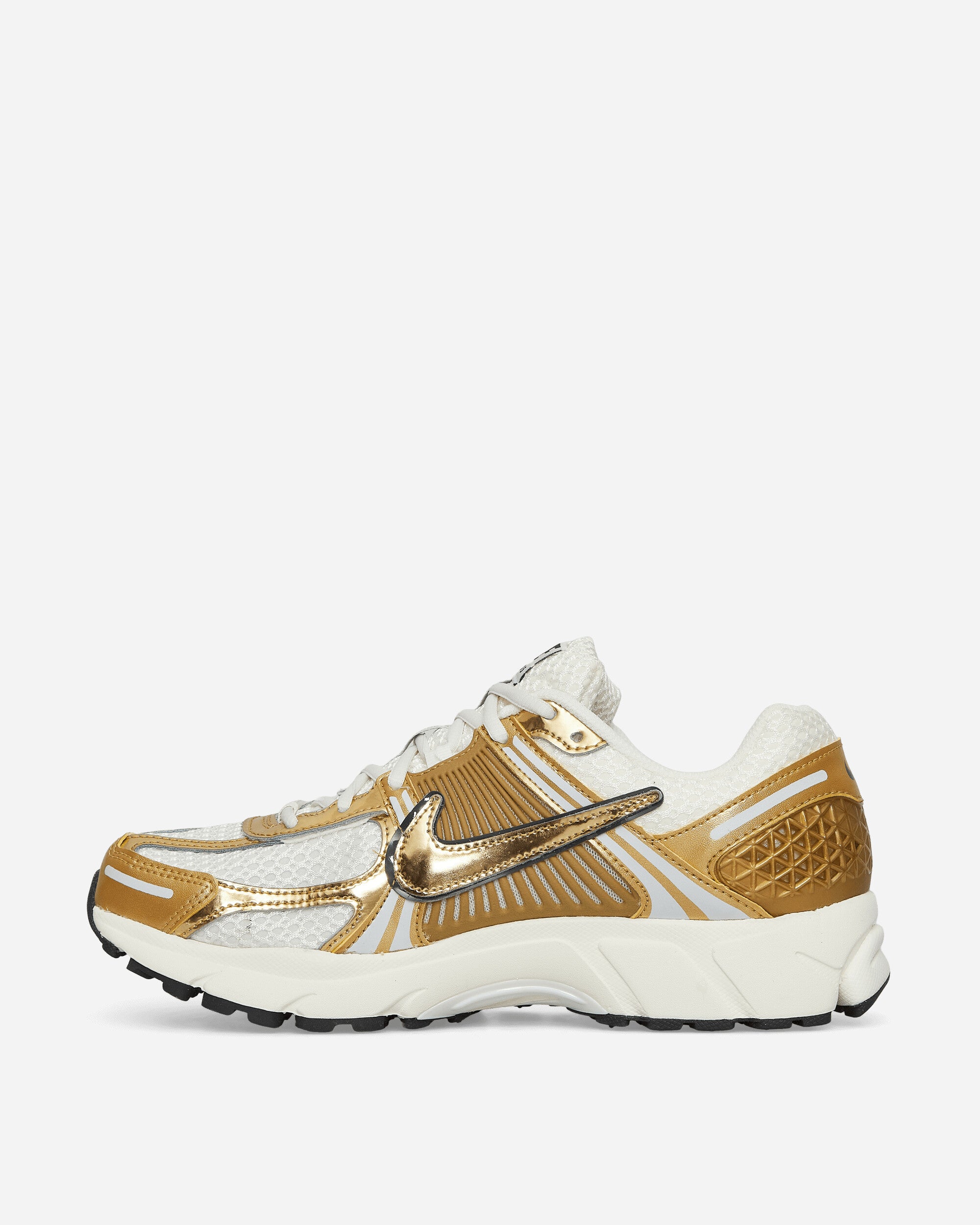 WMNS Zoom Vomero 5 Gold Sneakers Photon Dust / Metallic Gold