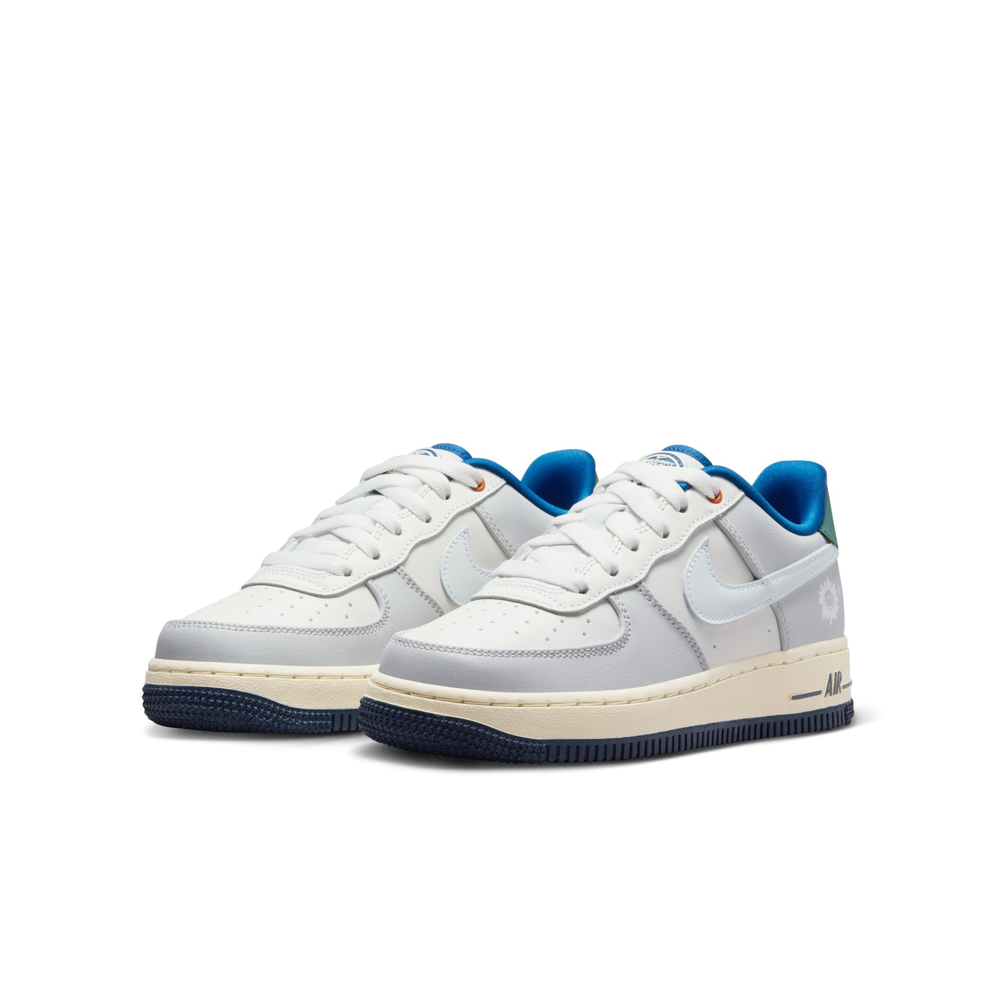 Grade School Nike Air force 1 GS Sail White Coconut Milk Thunder Blue HM3721-111