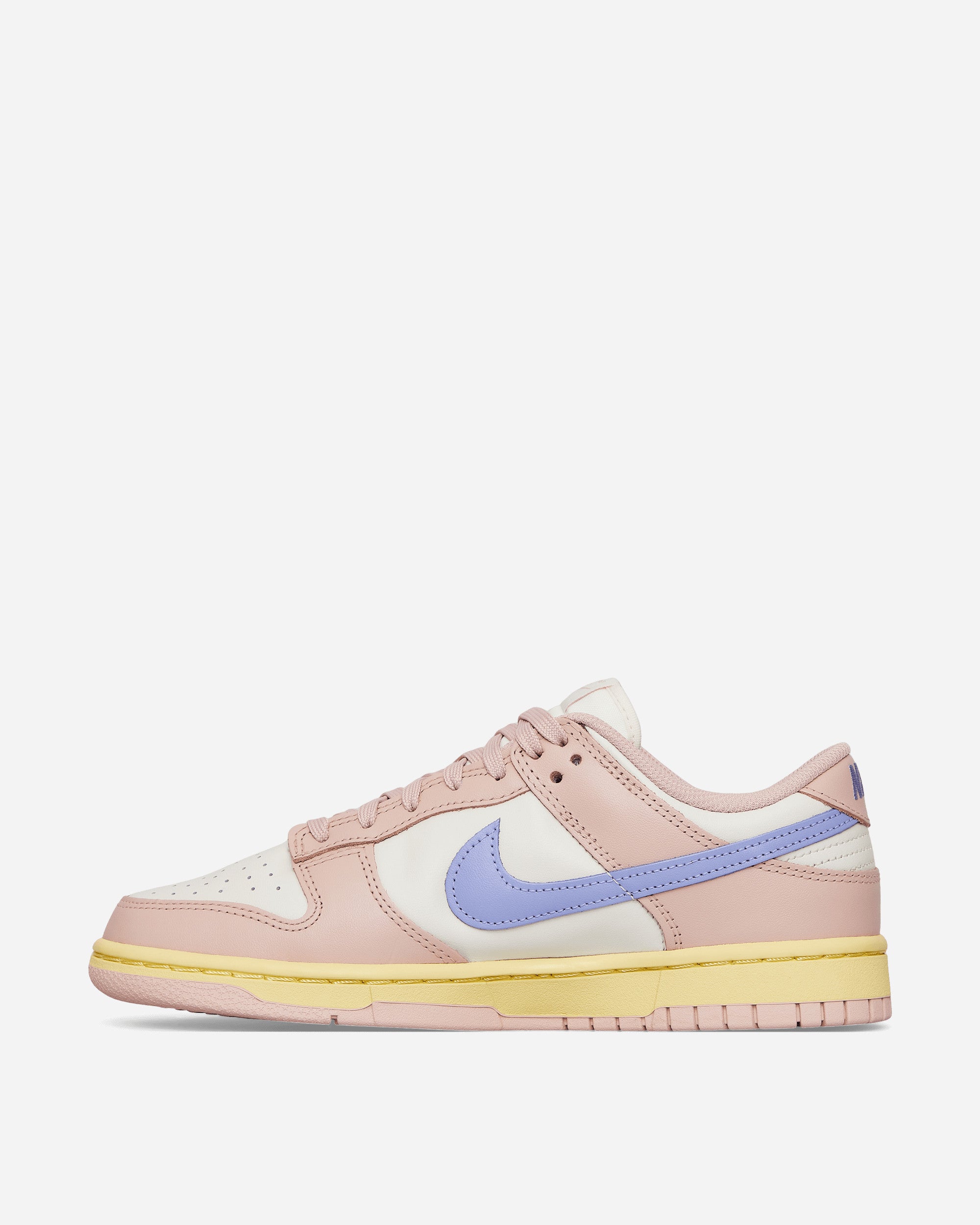 WMNS Dunk Low Sneakers Pink Oxford