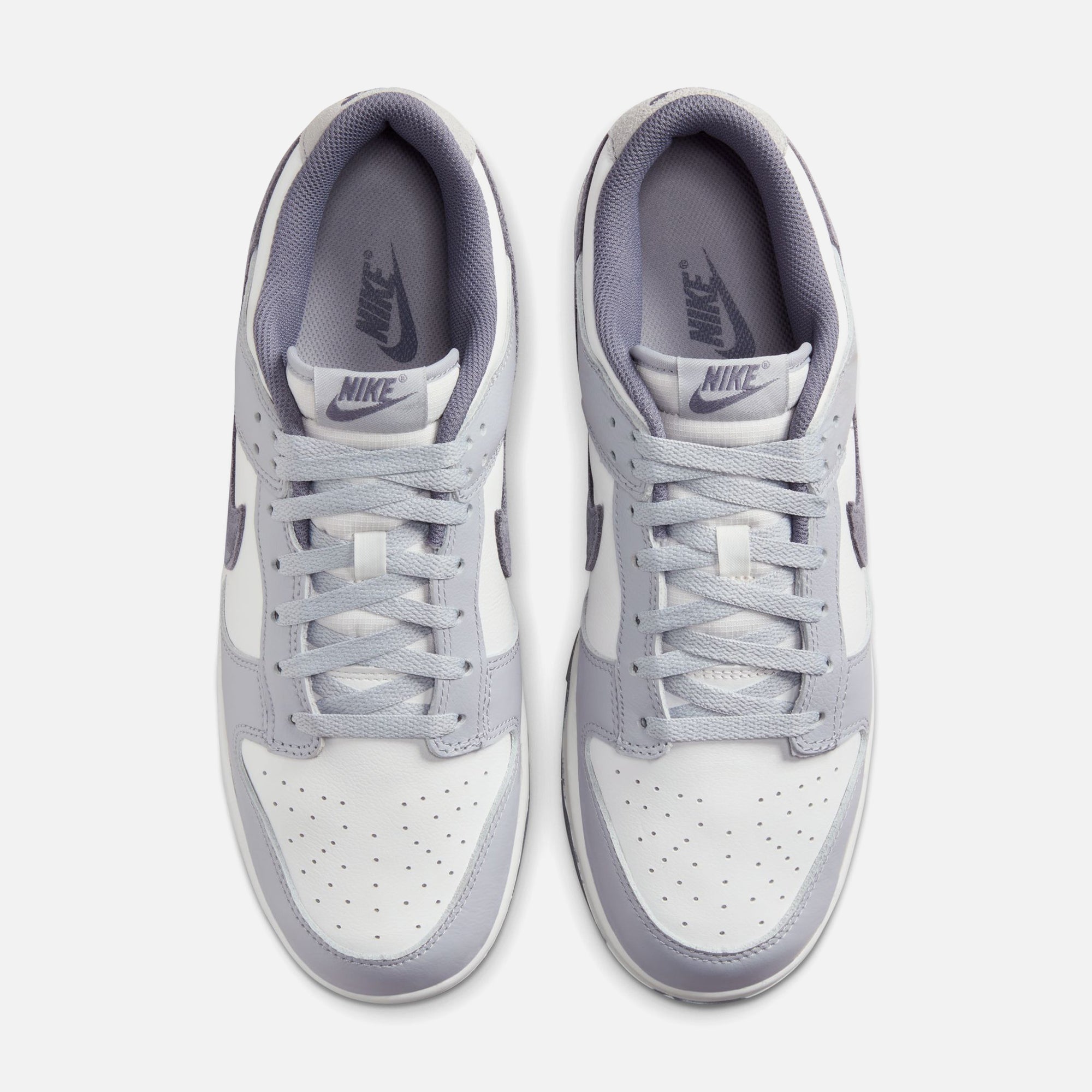 Nike Dunk Low Retro SE - White / Light Carbon / Platinum