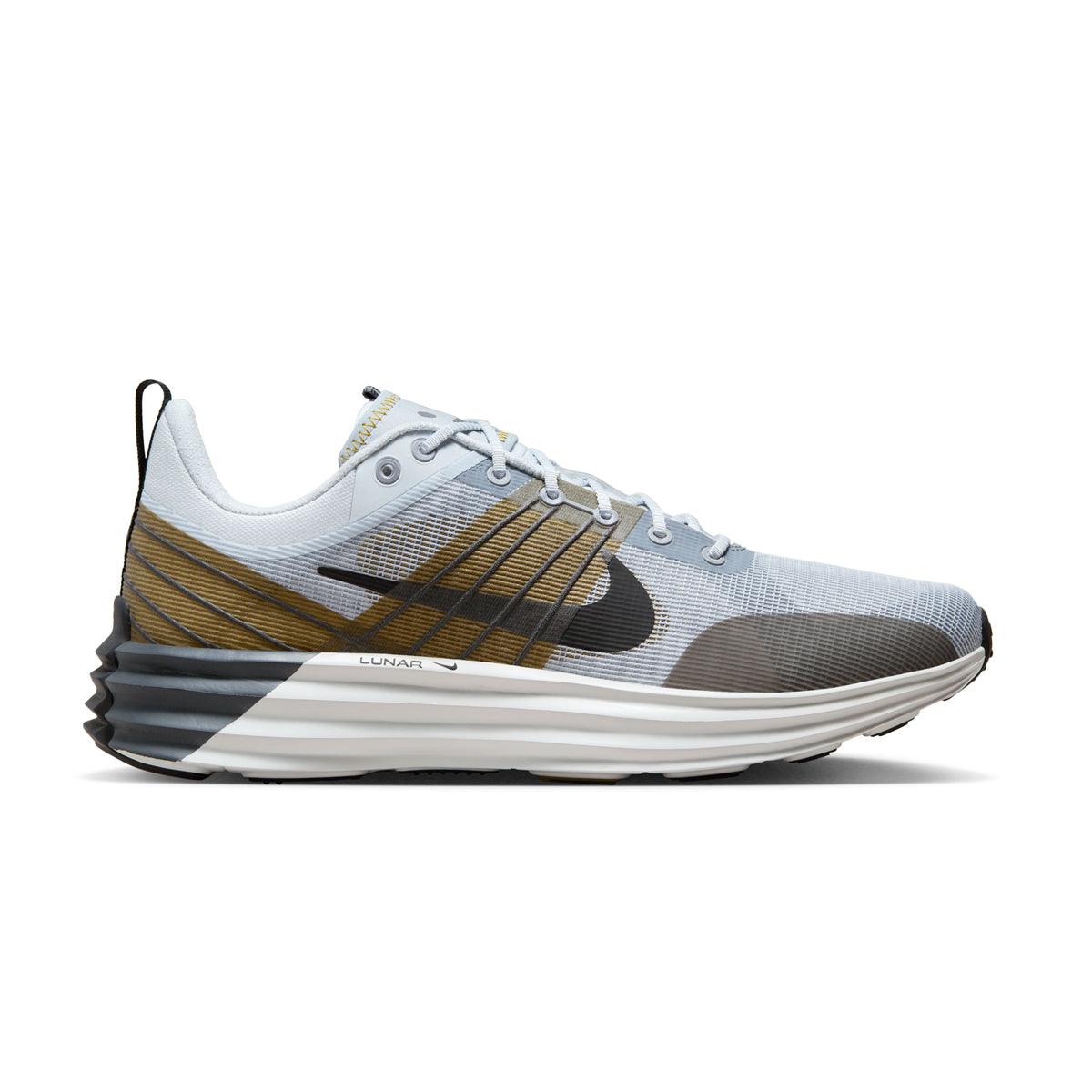 Lunar Roam 'Platinum Tint Desert Moss'