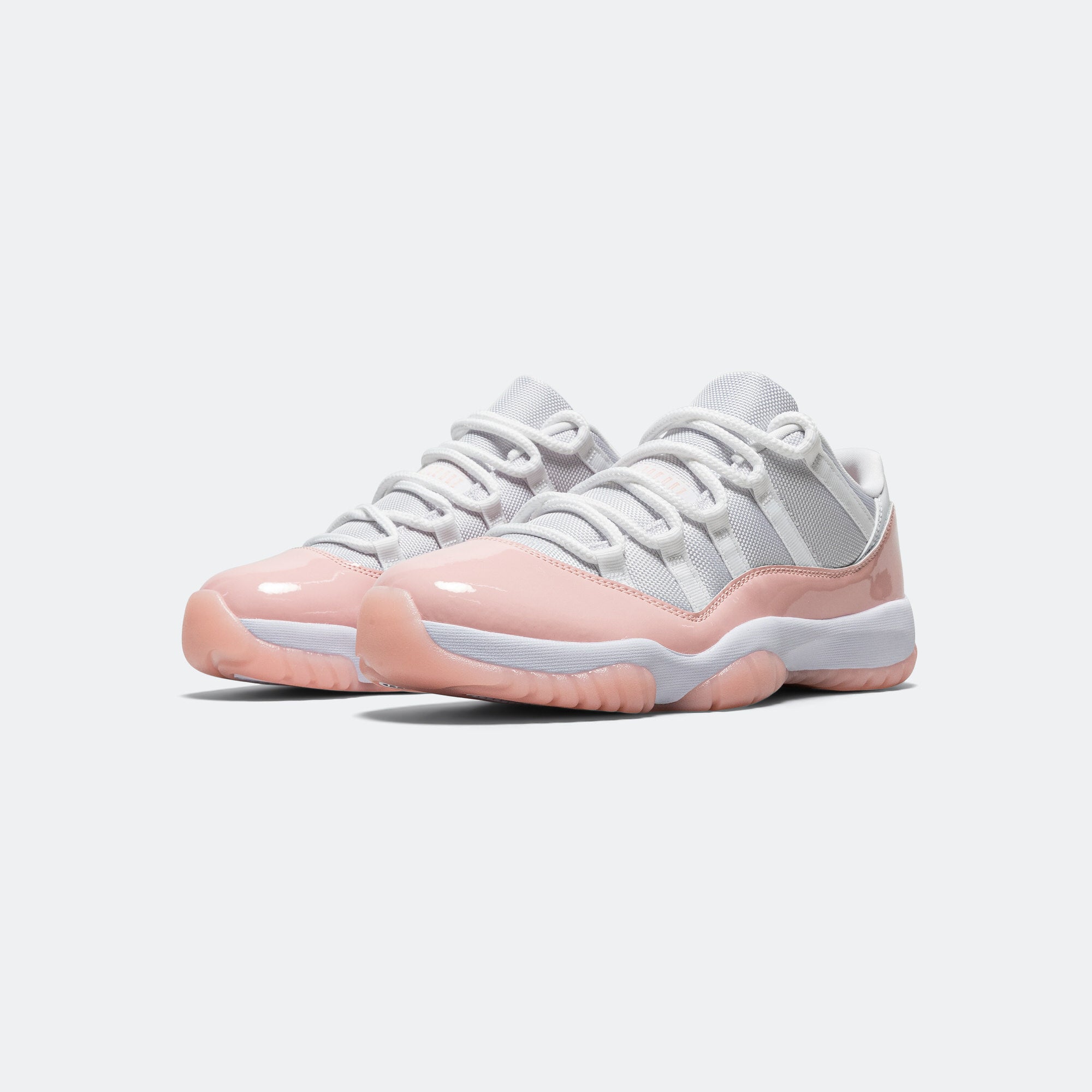 Womens Air Jordan 11 Retro Low - White/Legend Pink