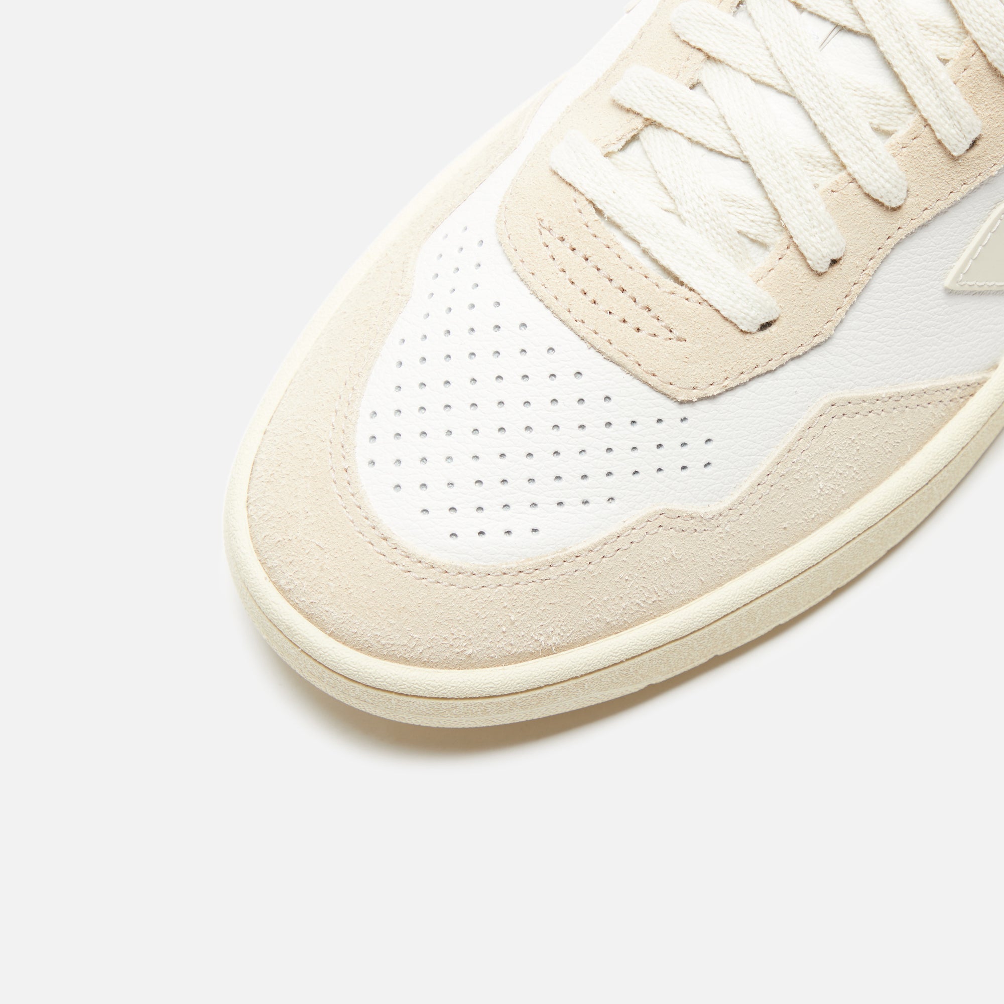 Veja WMNS V-90 - Extra White / Pierre