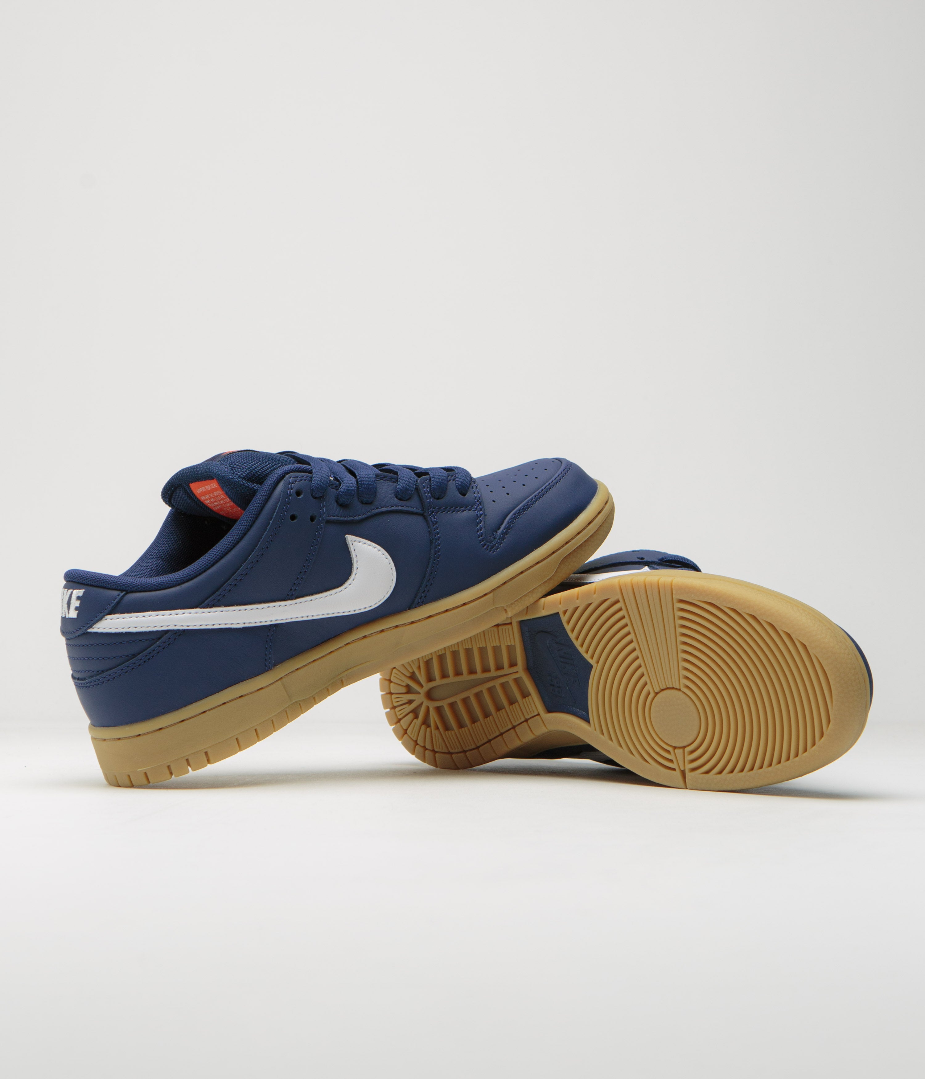 Nike SB Orange Label Dunk Low Pro Shoes - Navy / White - Navy - Gum Light Brown