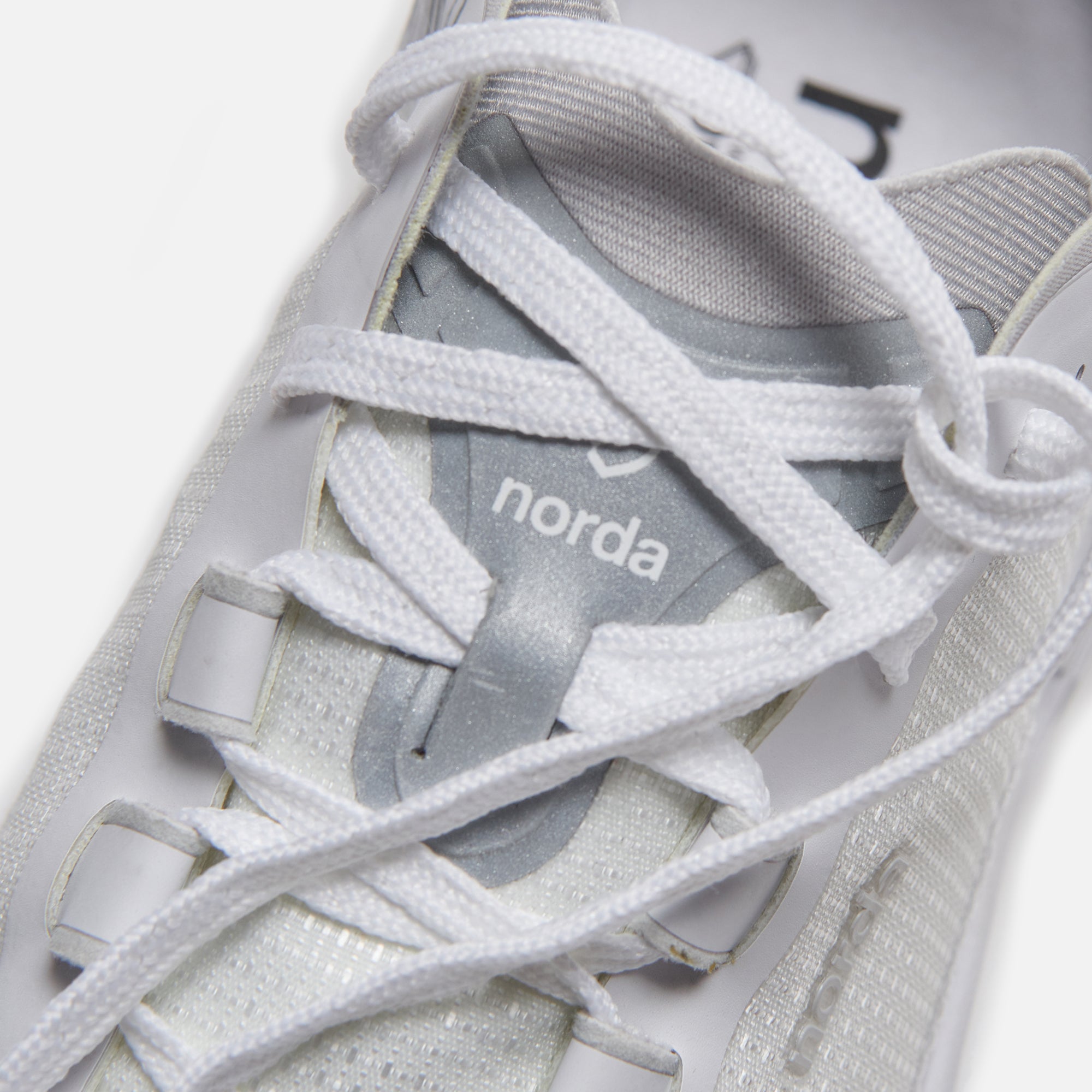 norda 001 - Dove