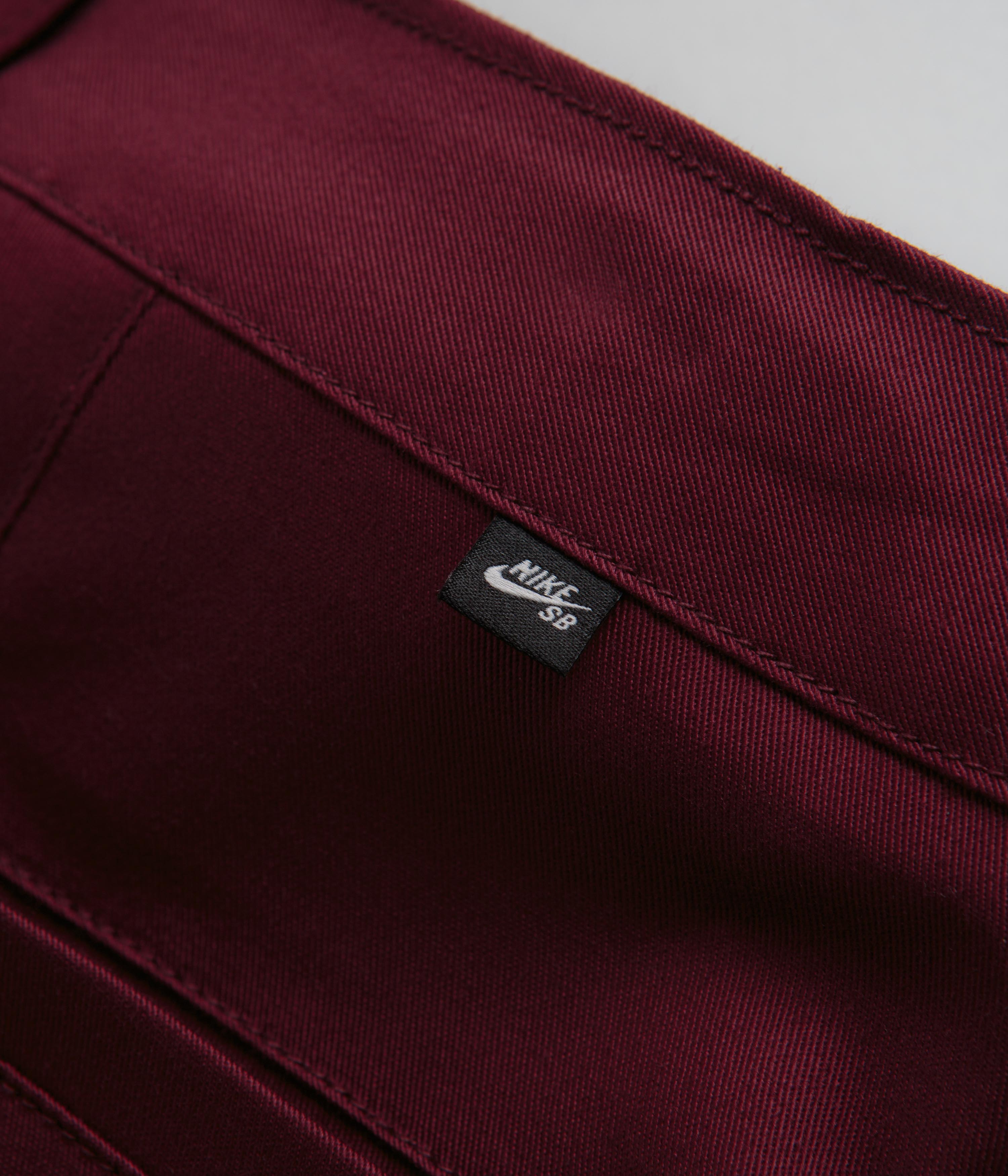 Nike SB El Chino Shorts - Dark Team Red