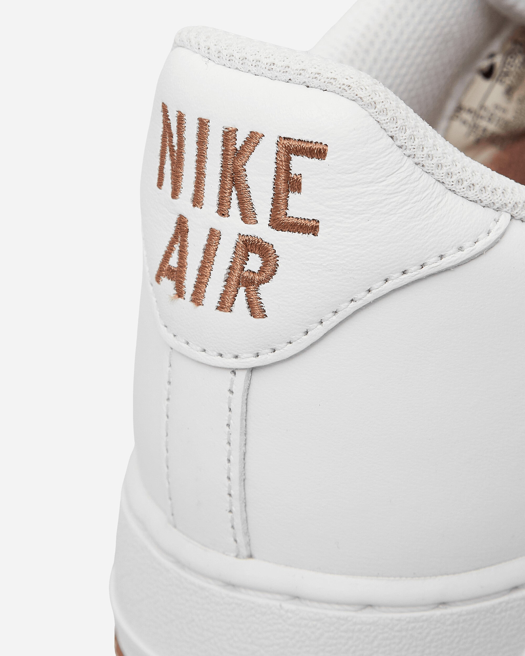 Air Force 1 Low Retro Sneaker White / Gum Med Brown