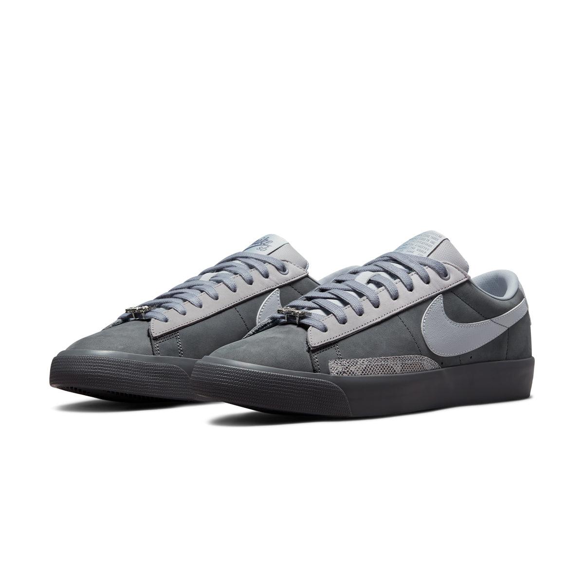 + FPAR SB Zoom Blazer Low 'Cool Grey'