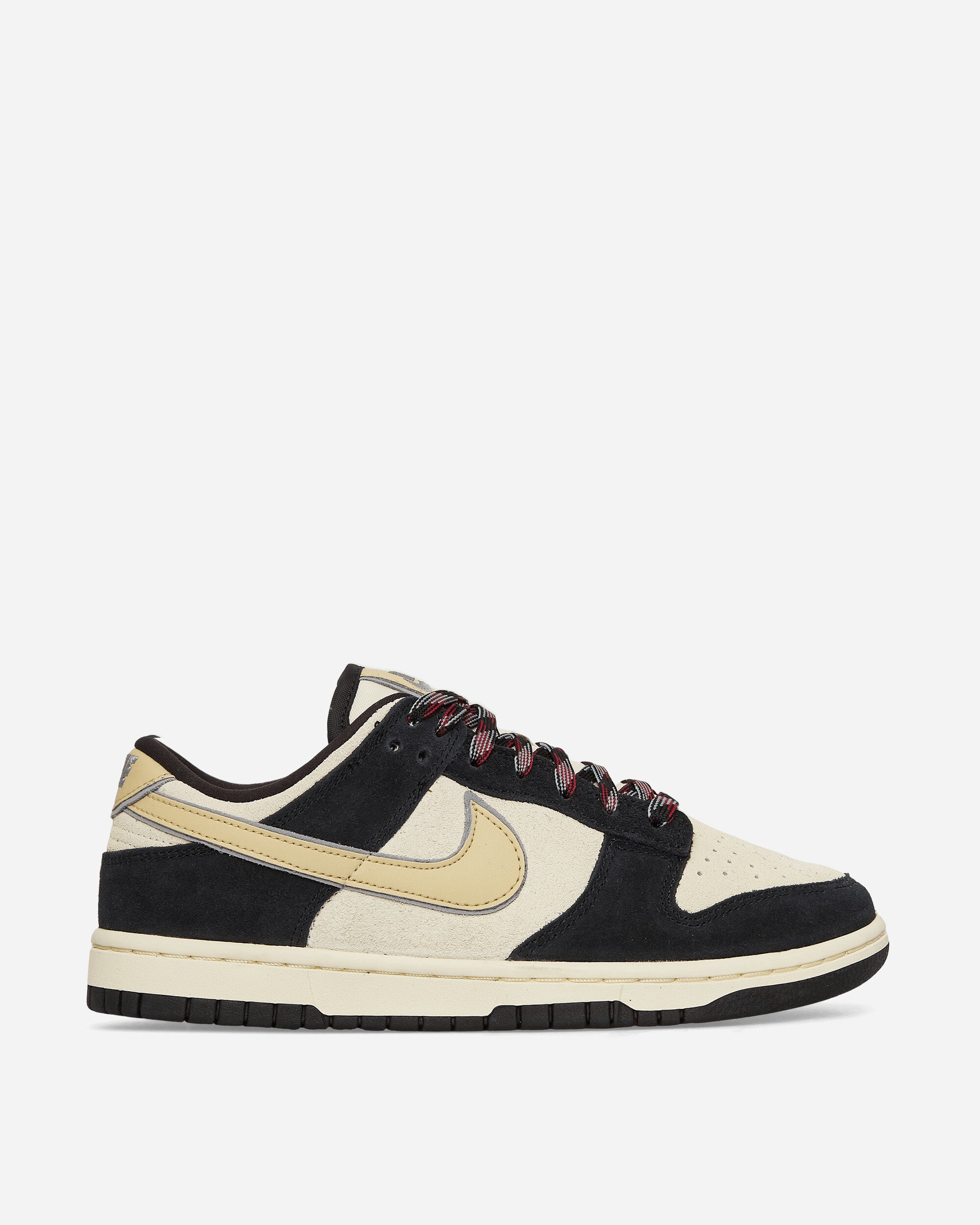 WMNS Dunk Low LX Sneakers Black / Team Gold