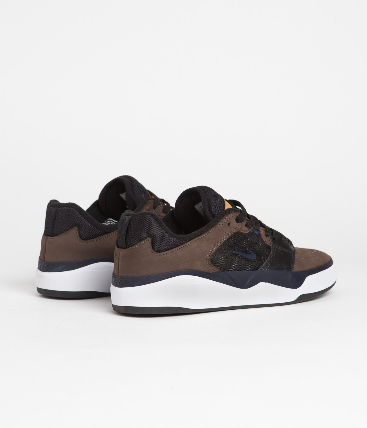 Nike SB Ishod Premium Shoes - Baroque Brown / Obsidian - Black