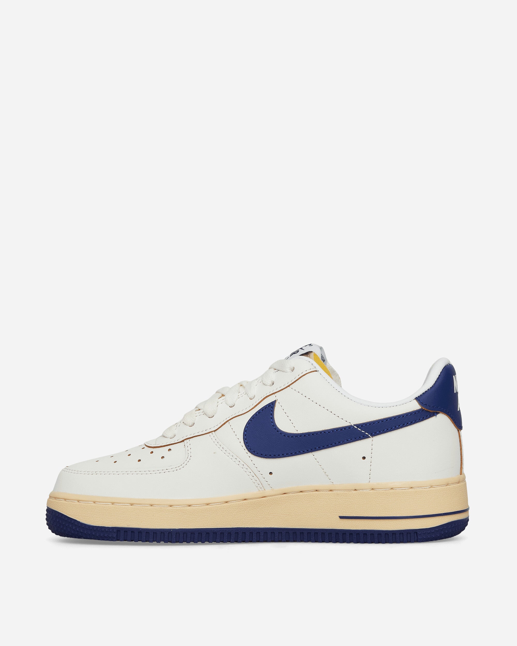 WMNS Air Force 1 '07 Sneakers Sail