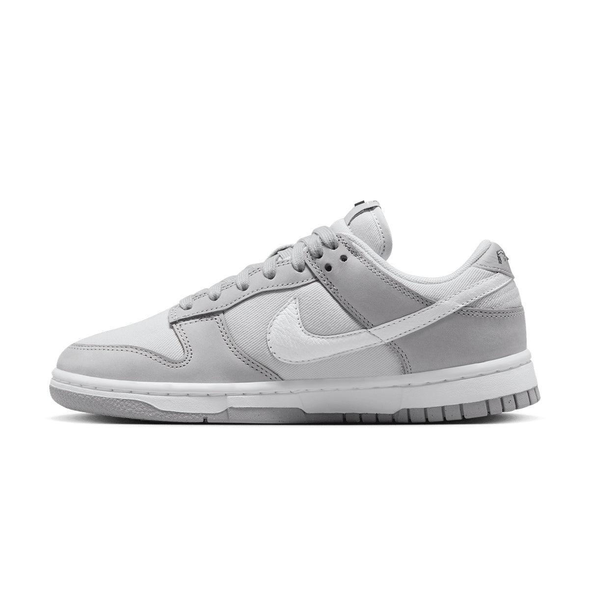 Wmns Dunk Low LX 'Light Smoke Grey'