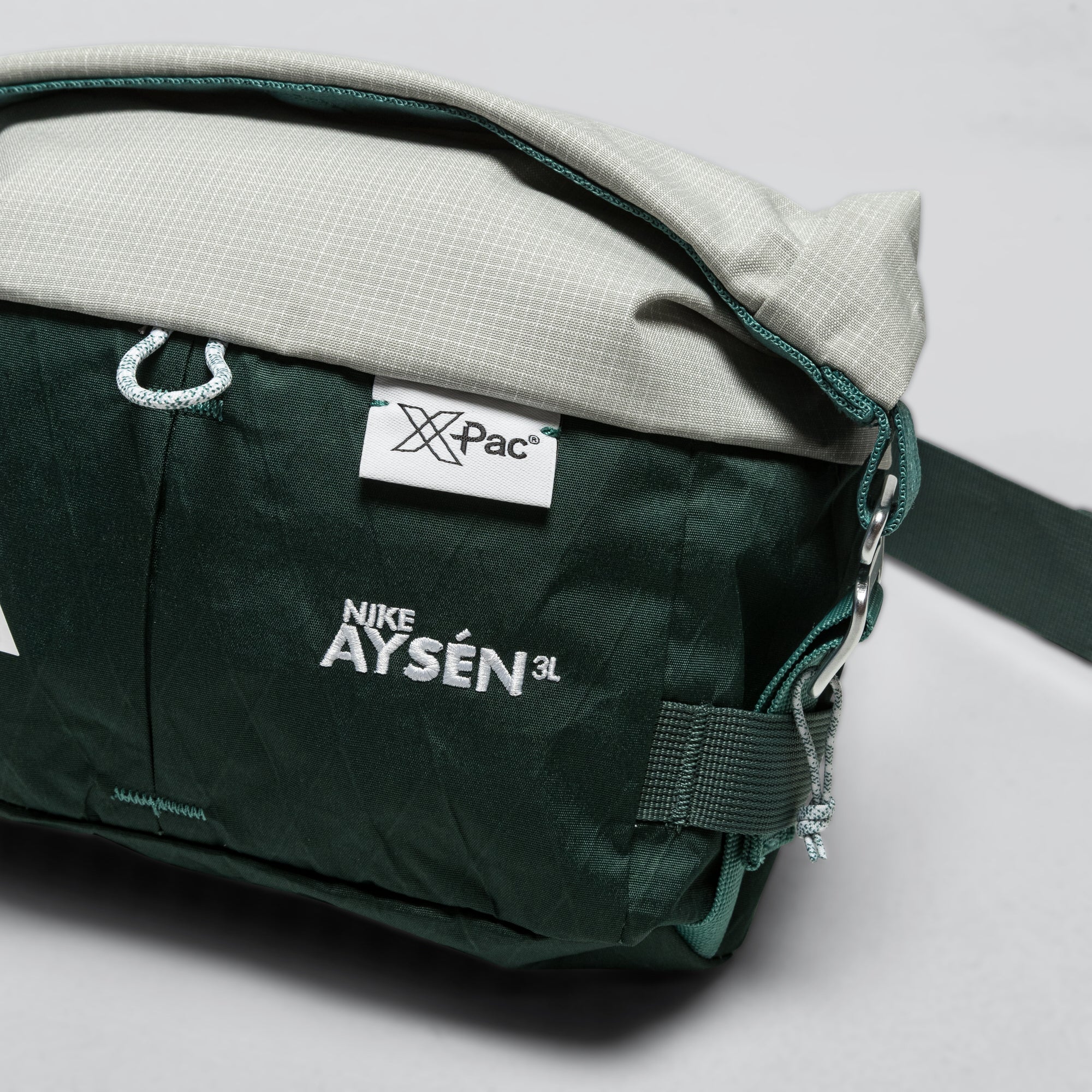 Aysen 3L Fanny Pack - Vintage Green/Lt Iron Ore-White