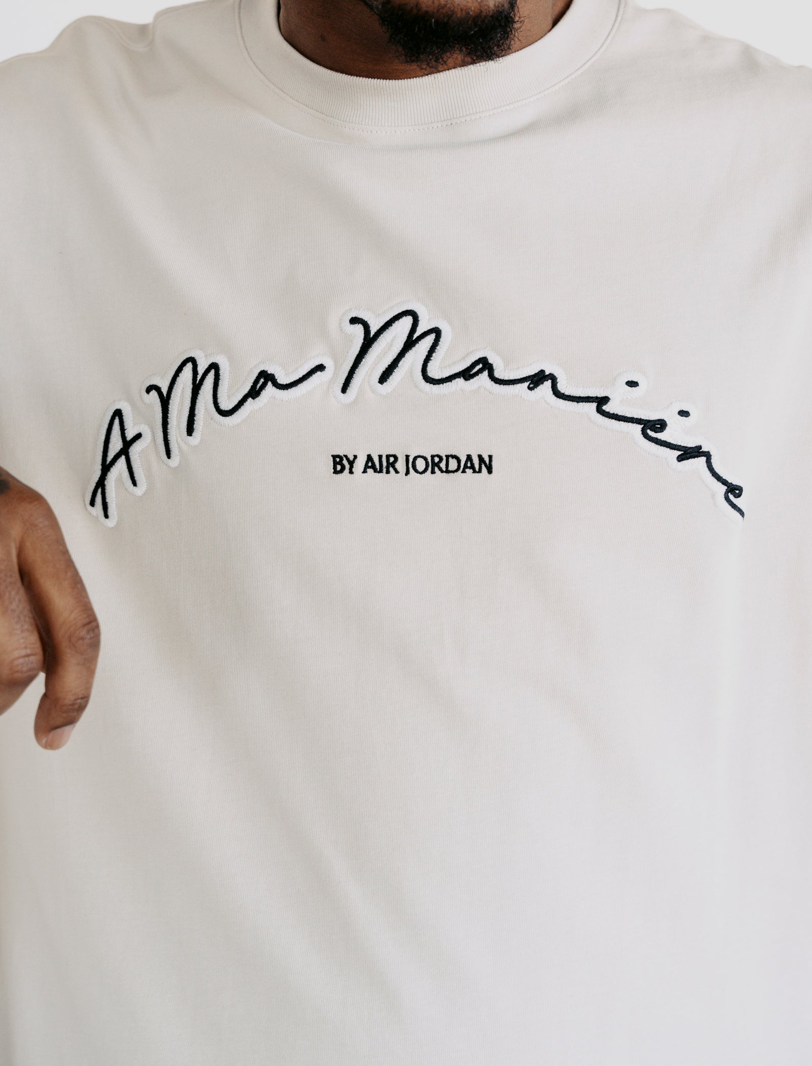 A MA MANIÉRE SHORT SLEEVE T-SHIRT