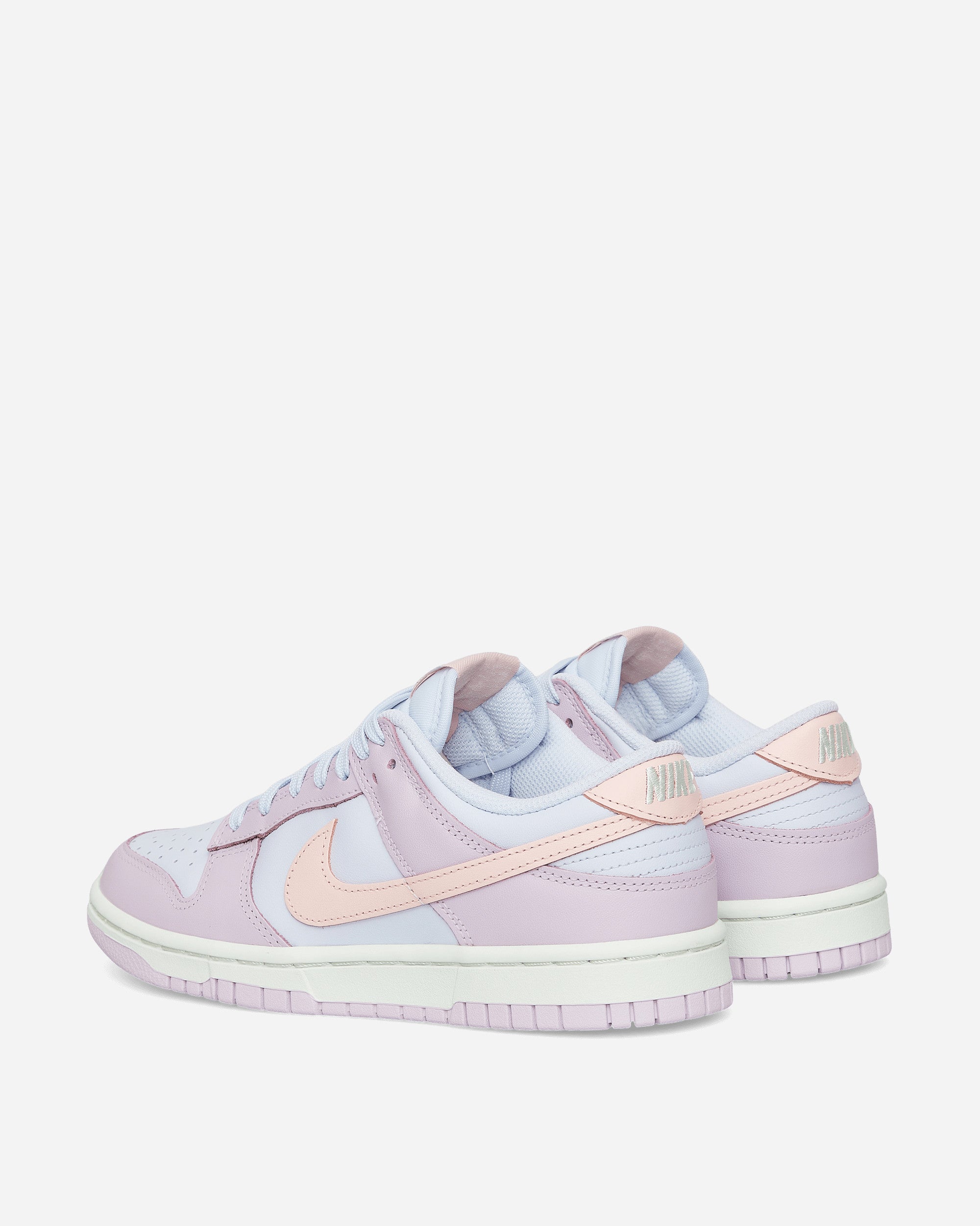 WMNS Dunk Low Sneakers Atmosphere Pink