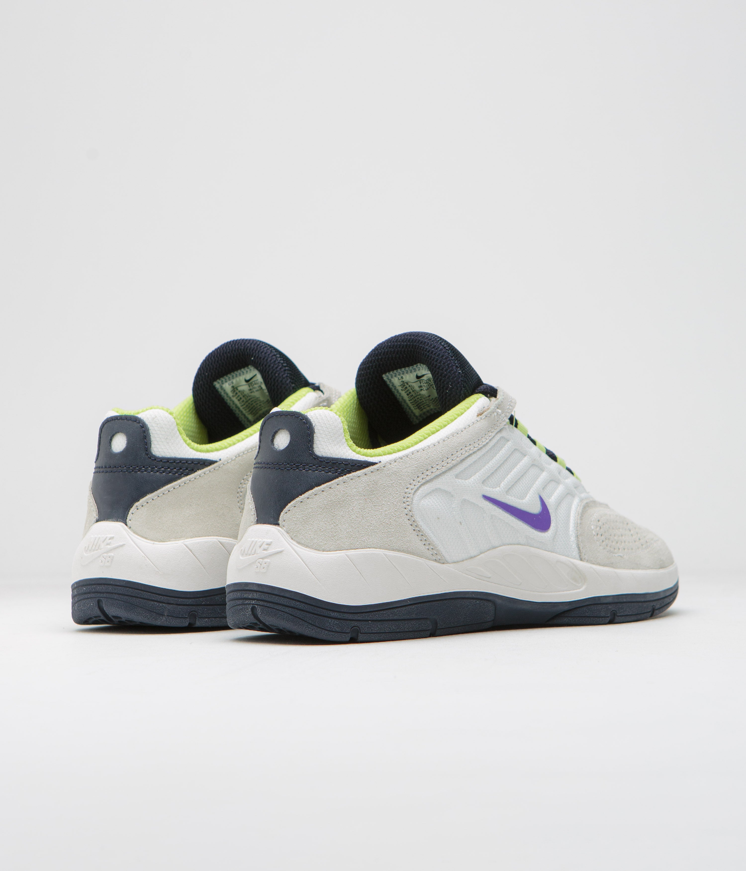 Nike SB Vertebrae Shoes - Summit White / Persian Violet