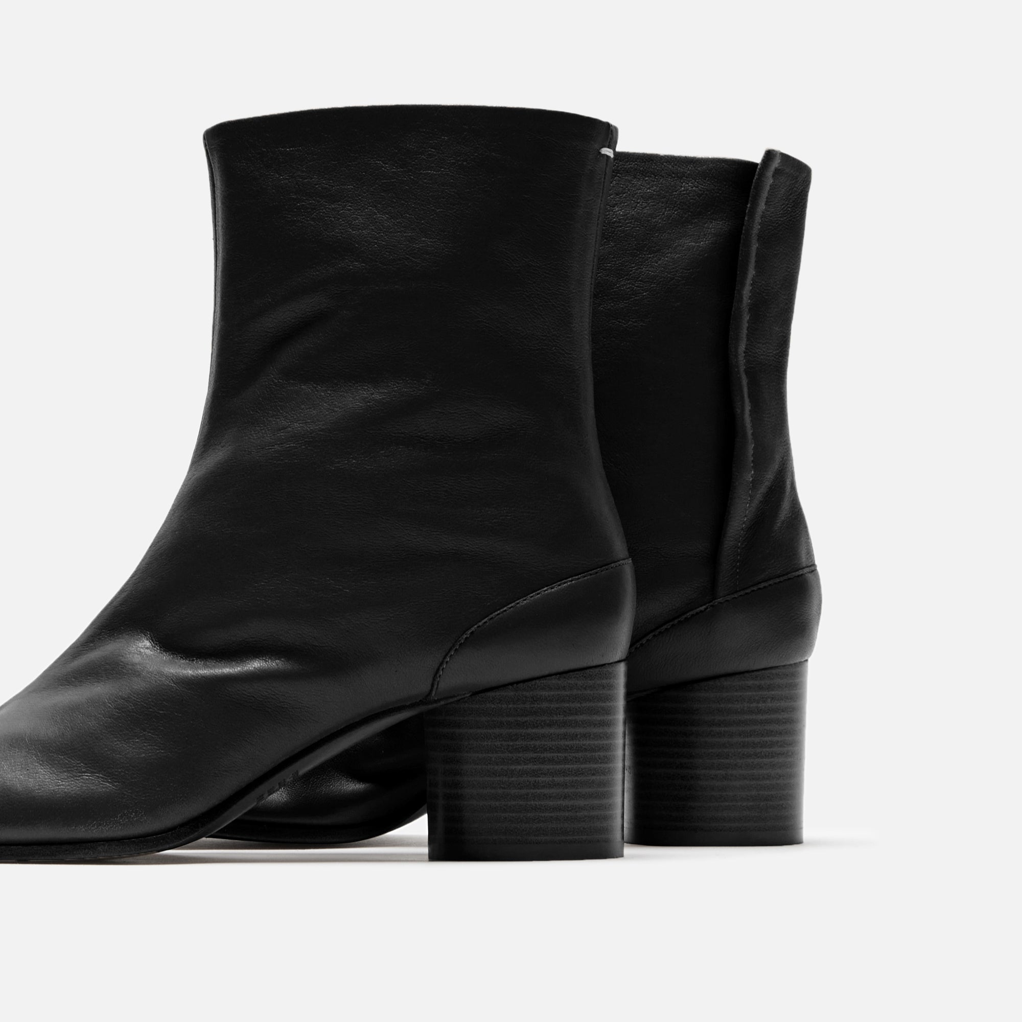 Maison Margiela Tabi Ankle Boots – Black