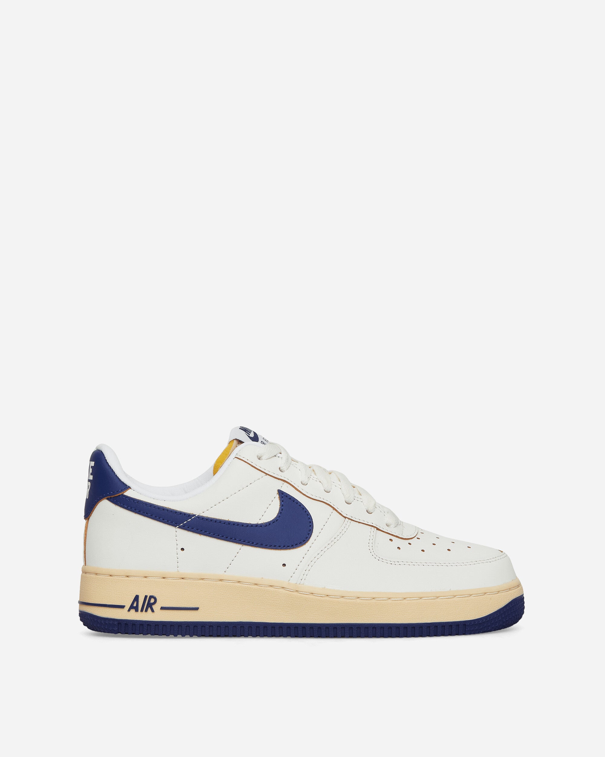 WMNS Air Force 1 '07 Sneakers Sail