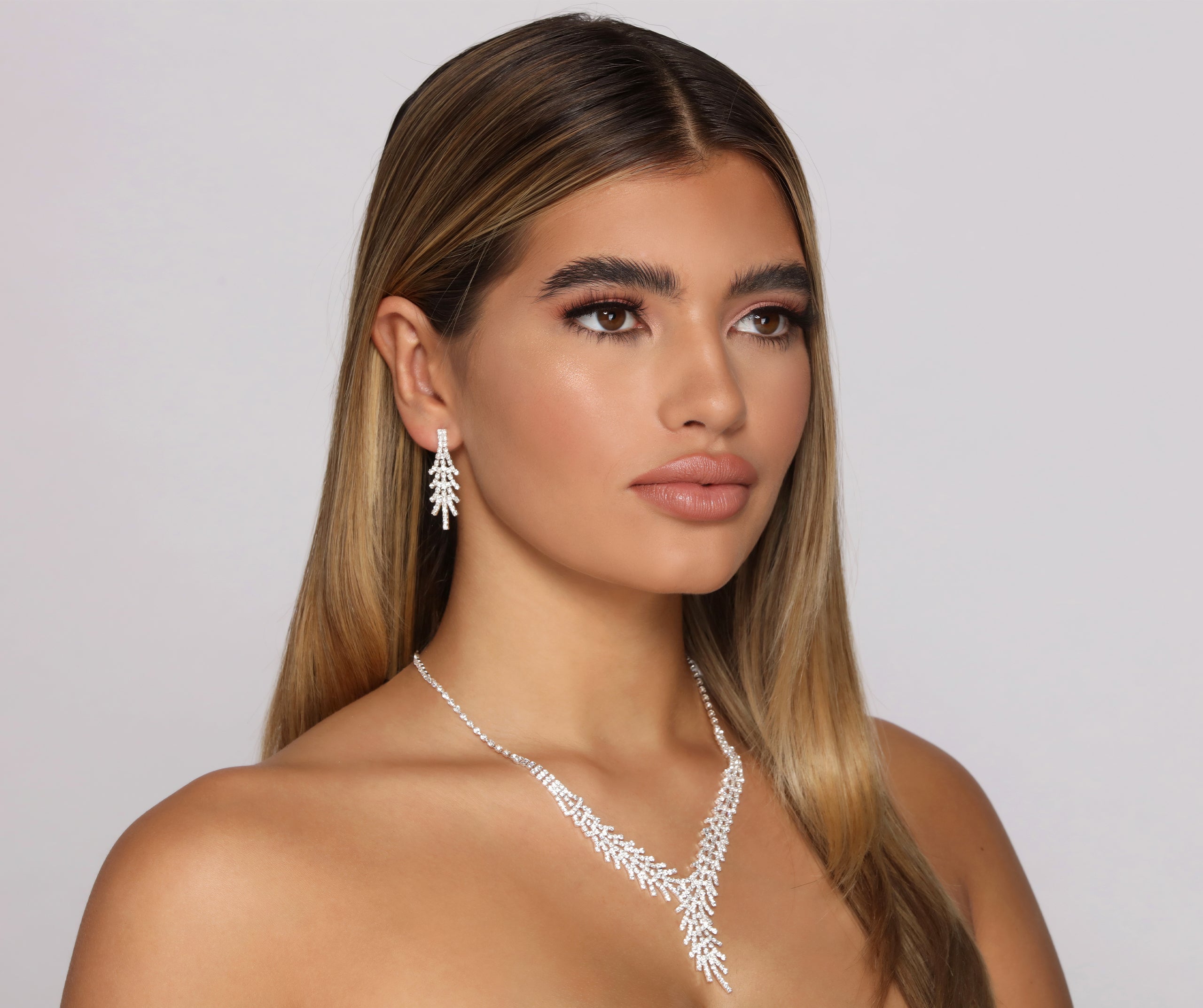 Dazzle And Glitz Rhinestone Collar And Duster Earrings Set