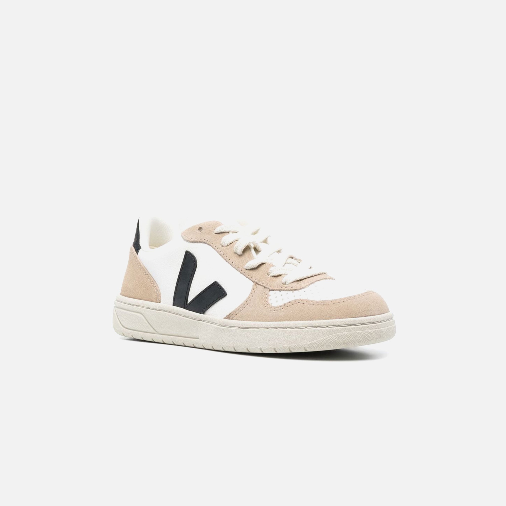 Veja V-10 - Extra White / Black / Sahara