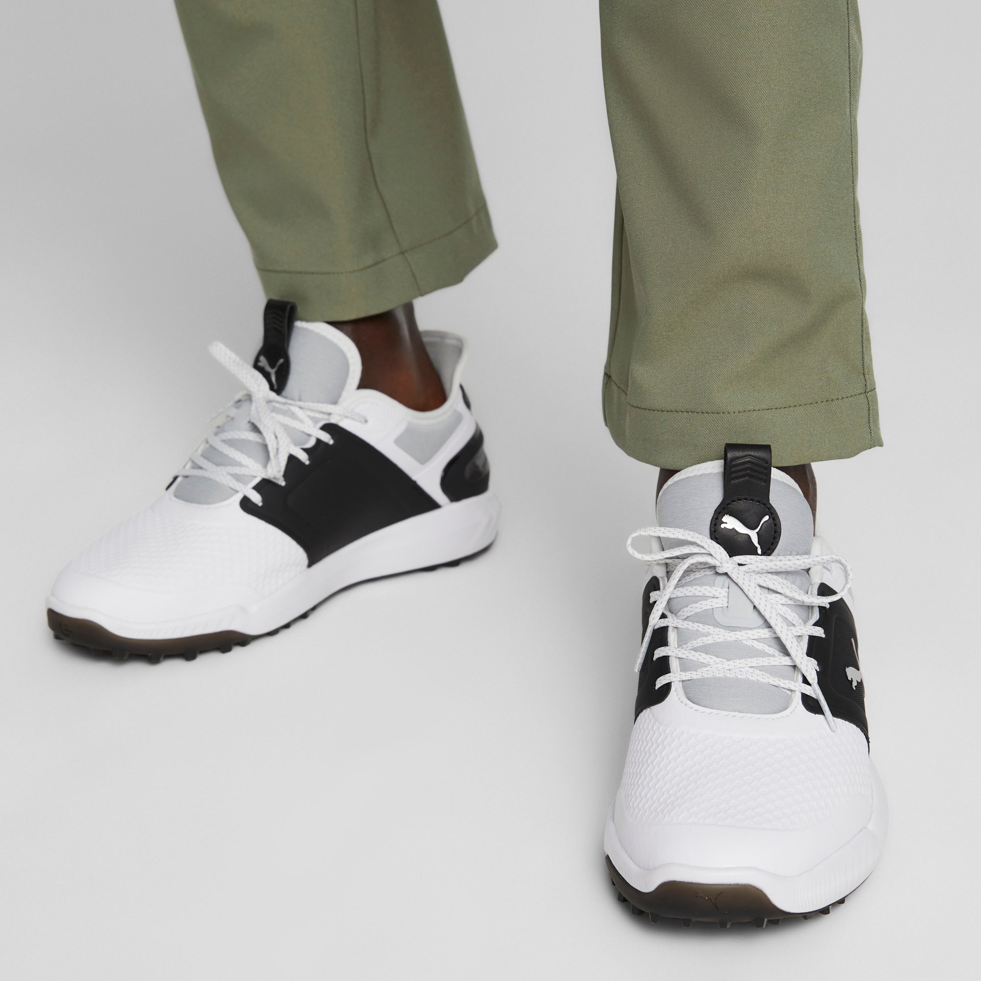 IGNITE ELEVATE Spikeless Golf Shoes | Puma White / Puma Black / Metallic Silver