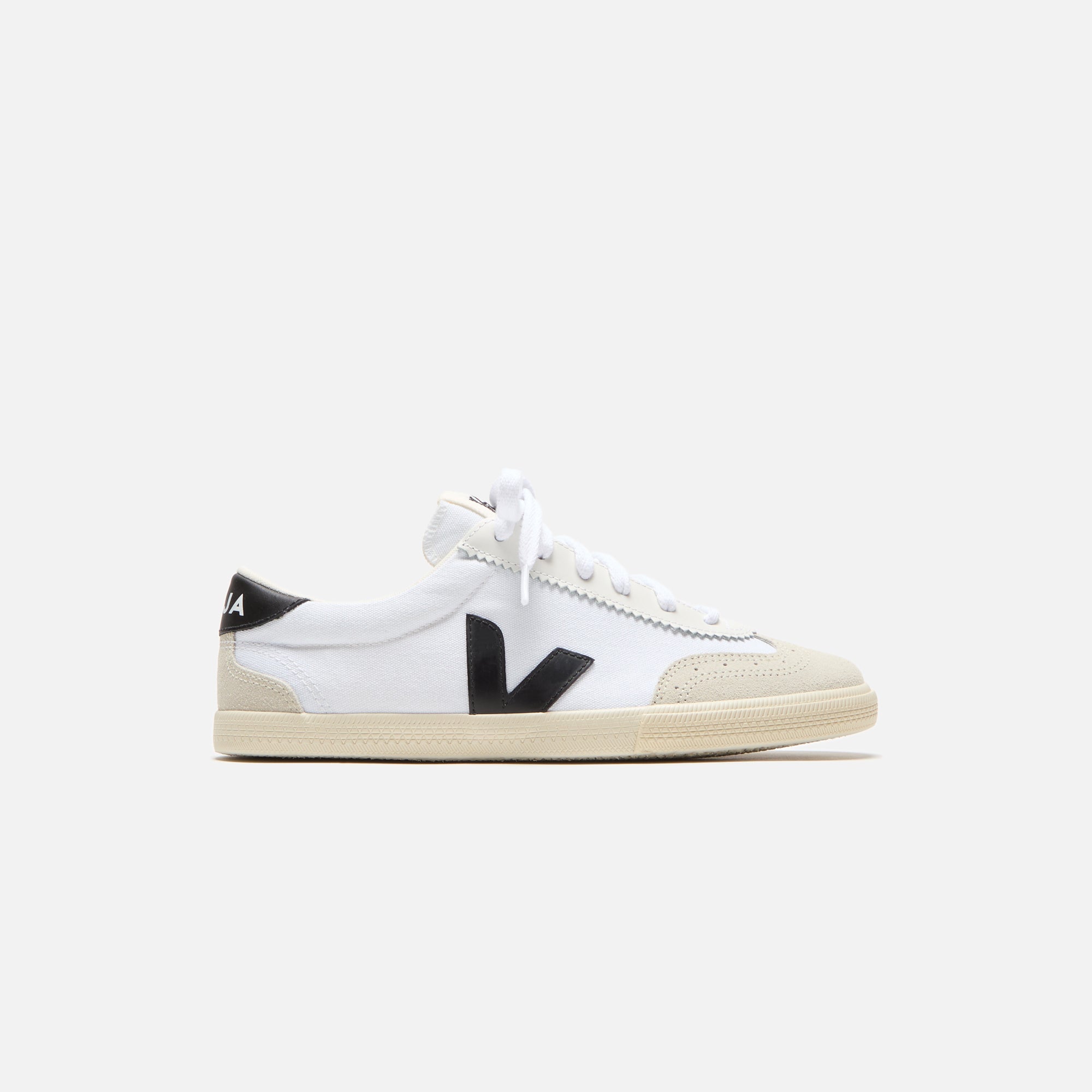 Veja WMNS Volley - White / Black