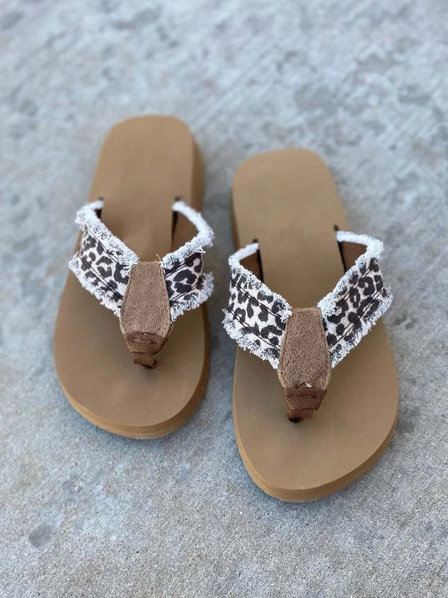 Leopard Print Flip Flop Sandals